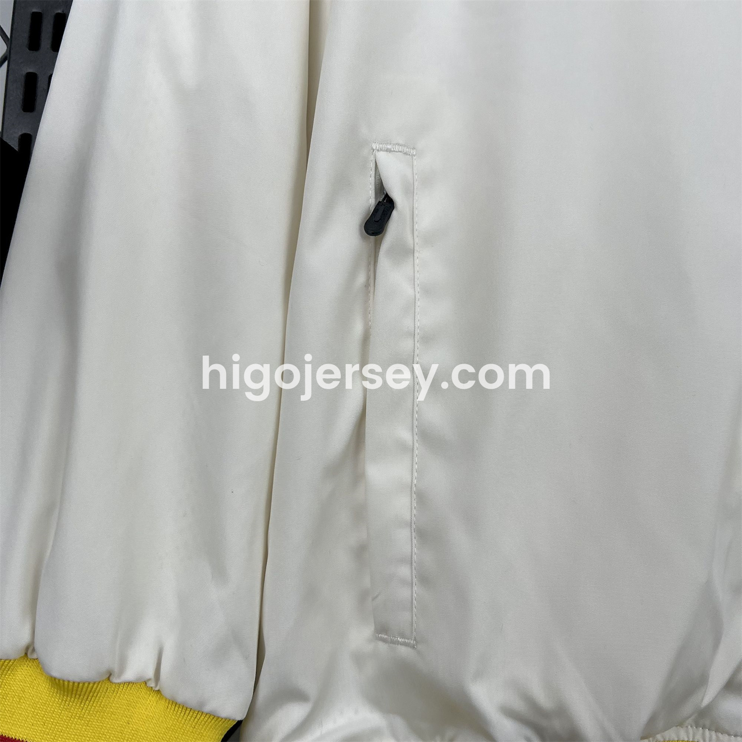 Higojerseys-Retro Barcelona 1994-95 Player Windbreaker - White