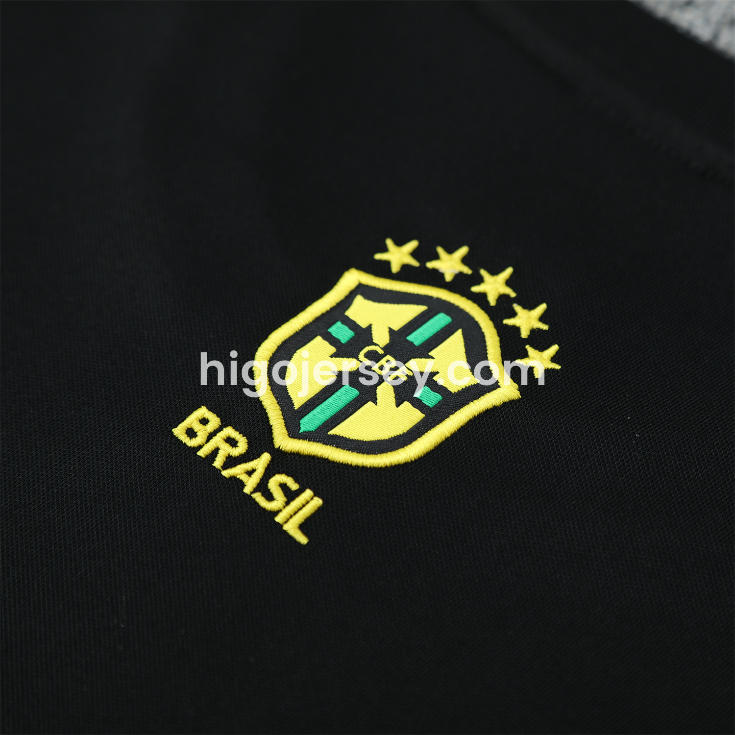 Higojerseys-Brazil 25-26 Gray Jesus Statue Short-Sleeve Training Set - Gray Top & Black Shorts