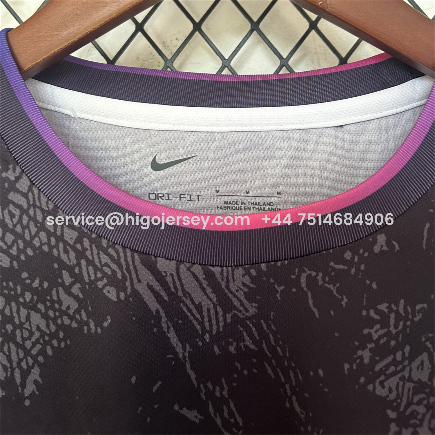 Higojerseys-Barcelona 25-26 Pink Lion Black Jersey - Fans Version