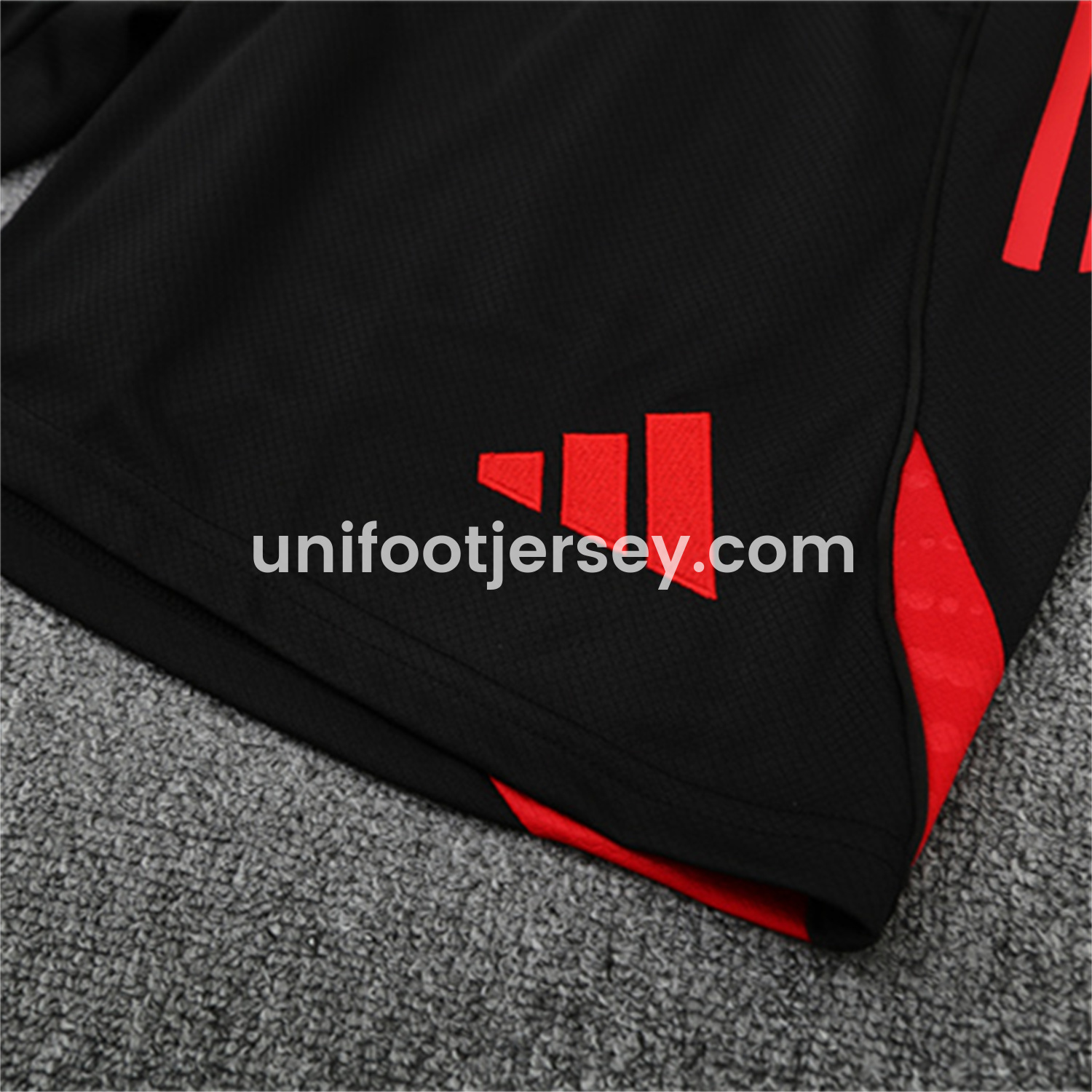 Bayern Munich 25-26 Kids Short-Sleeve Training Set - Green Top & Black shorts:football jersey mysite: unitedjerseyfootball 邓江浪:football