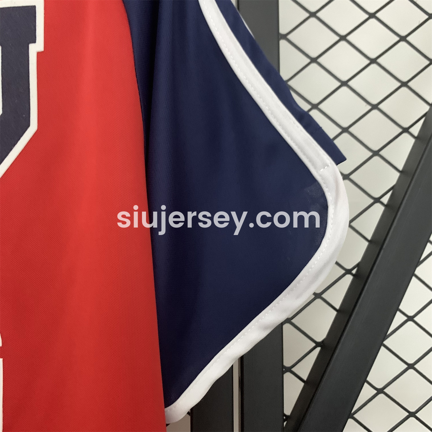 SIUjerseys-Retro Universidad De Chile 2001-02 Away Jersey
