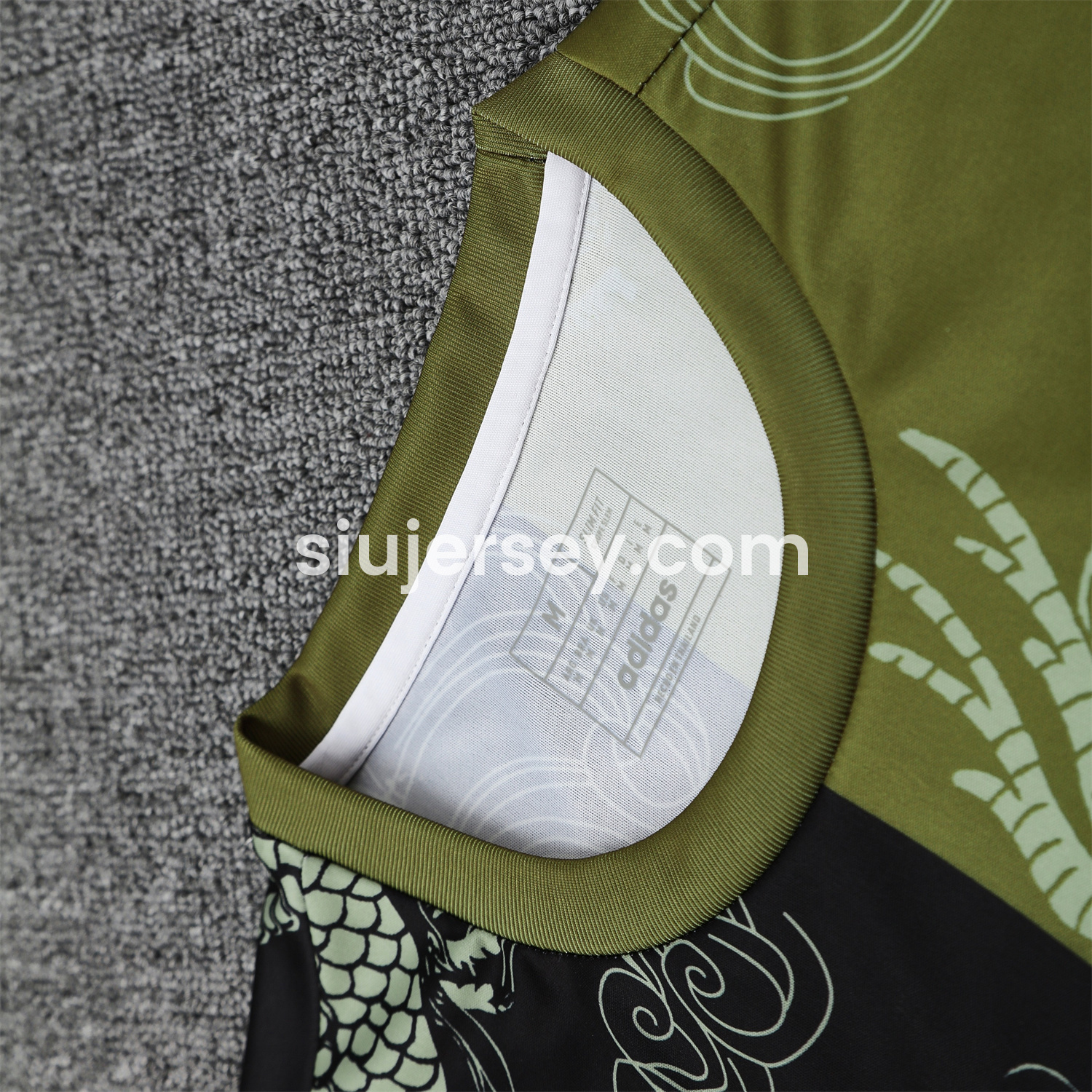 SIUjerseys-Real Madrid 25-26 Vest Training Set - Green-Black Dragon Vest & Black-White Shorts