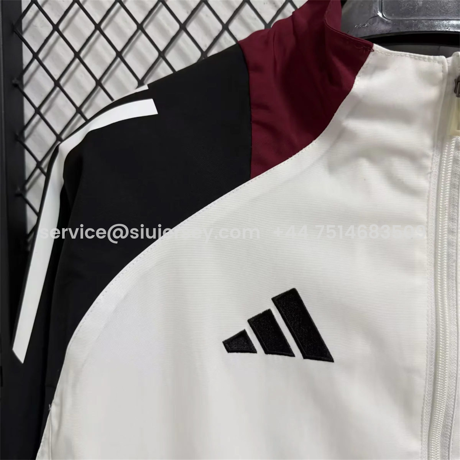 SIUjerseys-Manchester United 25-26 Training Windbreaker Jacket - White With Black