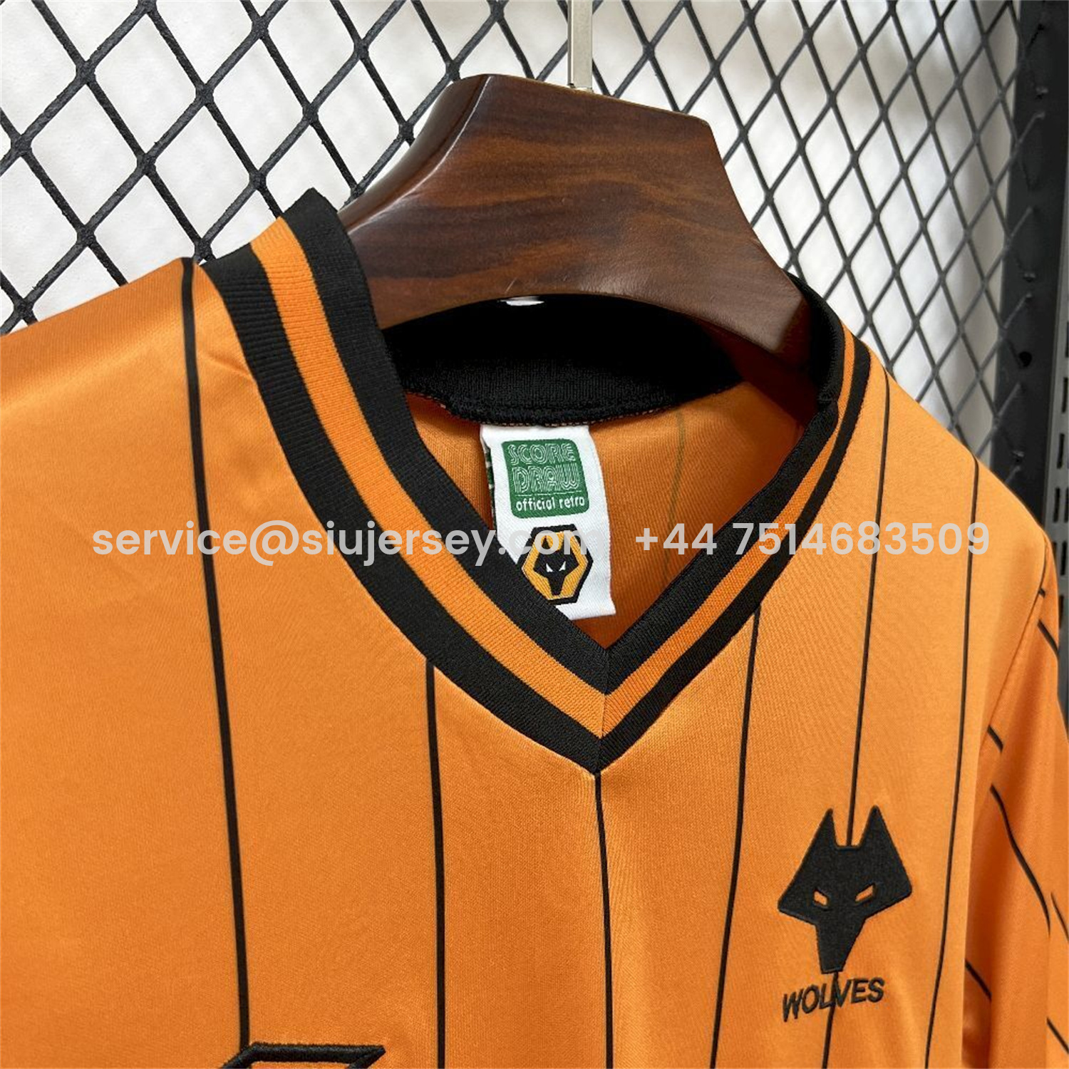 SIUjerseys-Retro Wolverhampton Wanderers Wolves 1985-86 Home Jersey