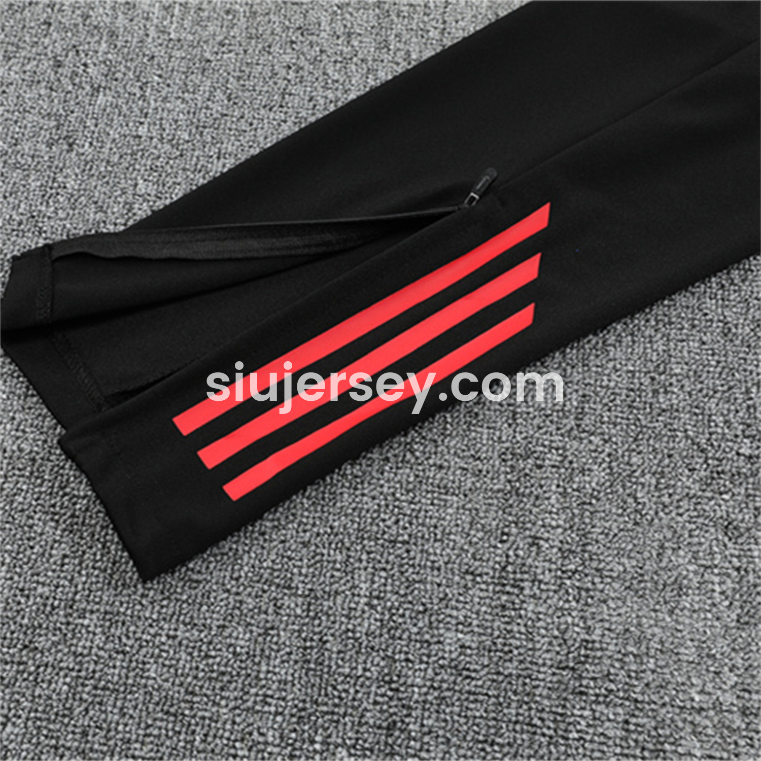 SIUjerseys-Bayern Munich 25-26 Long Sleeves Training Set - Green Top & Black Pants