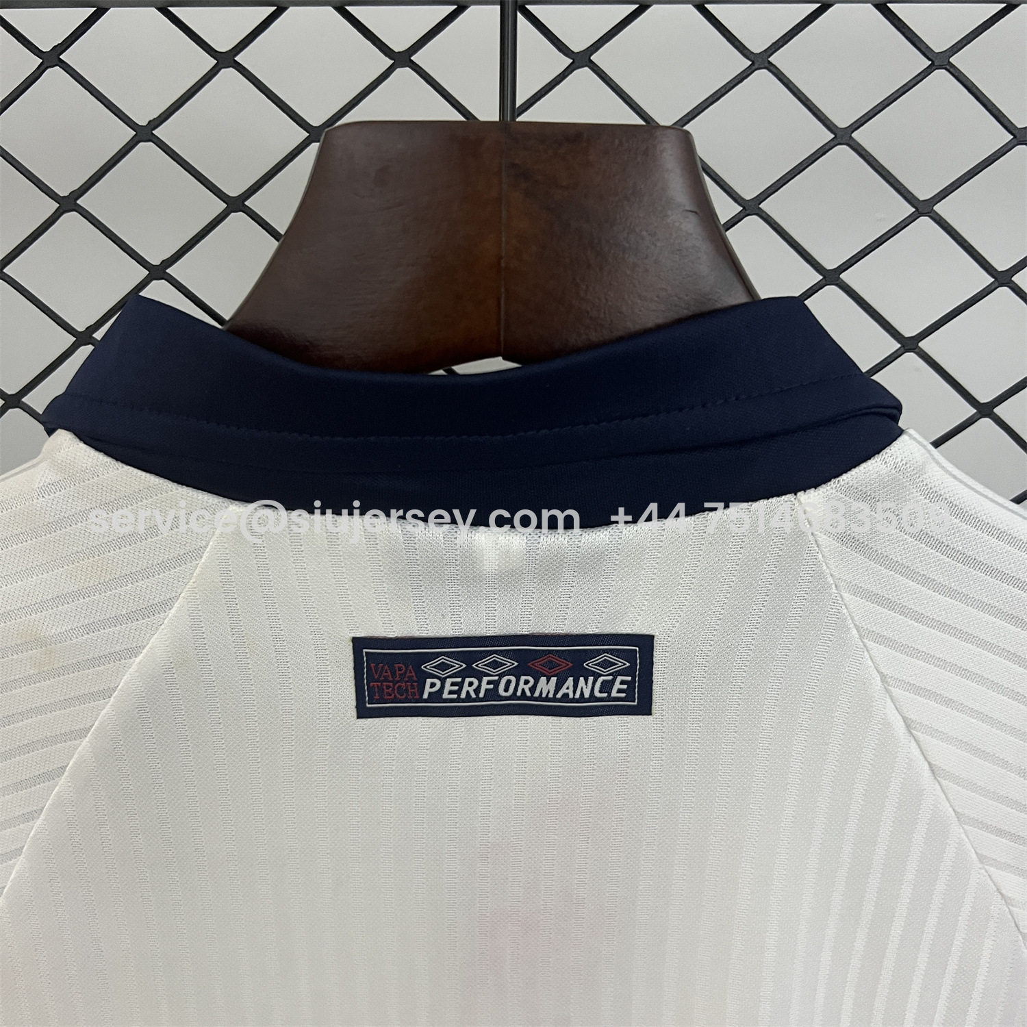 SIUjerseys-Retro England 1998 Home Kids Kit