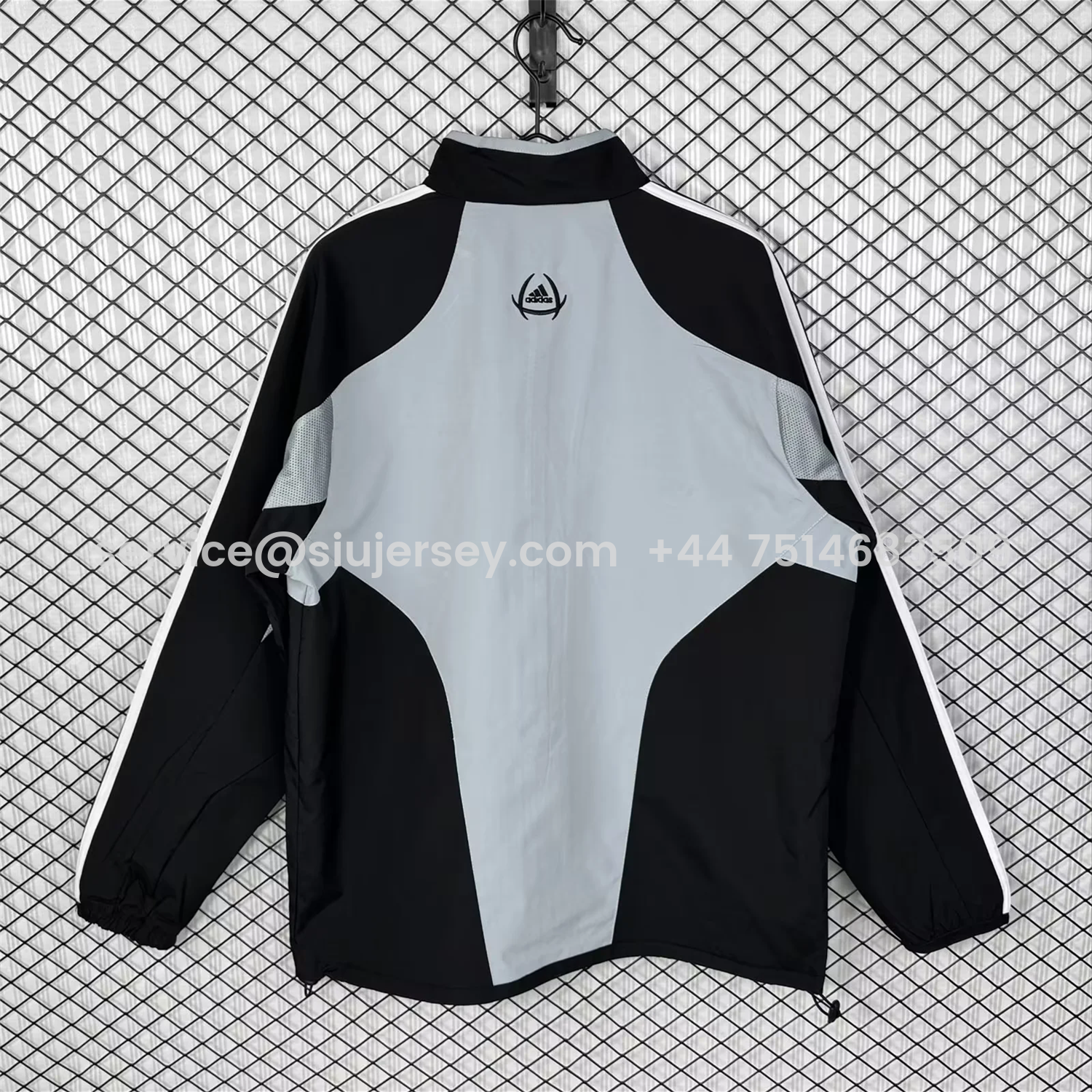 SIUjerseys-Retro Real Madrid 2004-05 Home Windbreaker Jacket - Grey