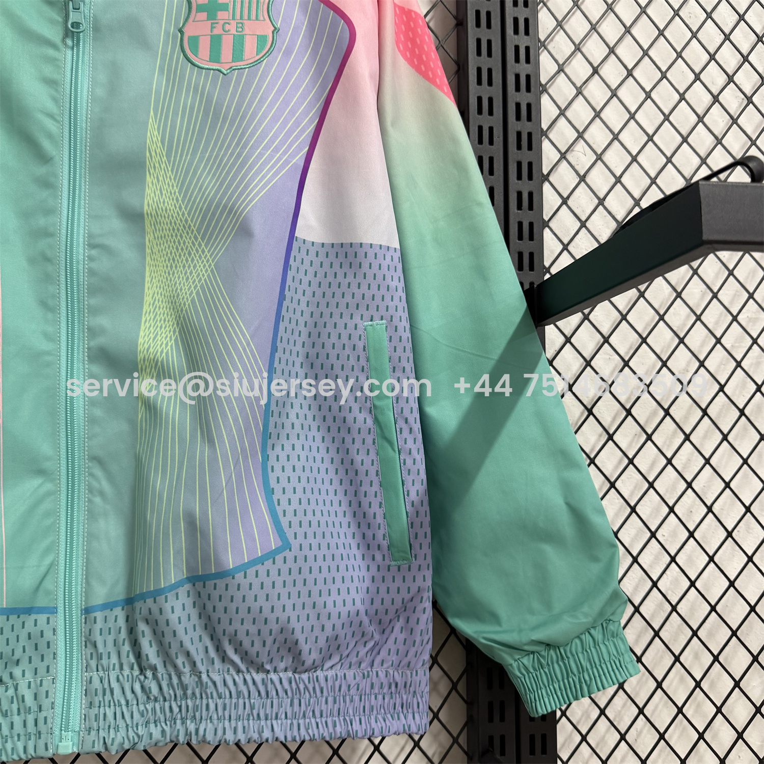 SIUjerseys-Barcelona 25-26 Double Sided Reversible Windbreaker - Green & Pink
