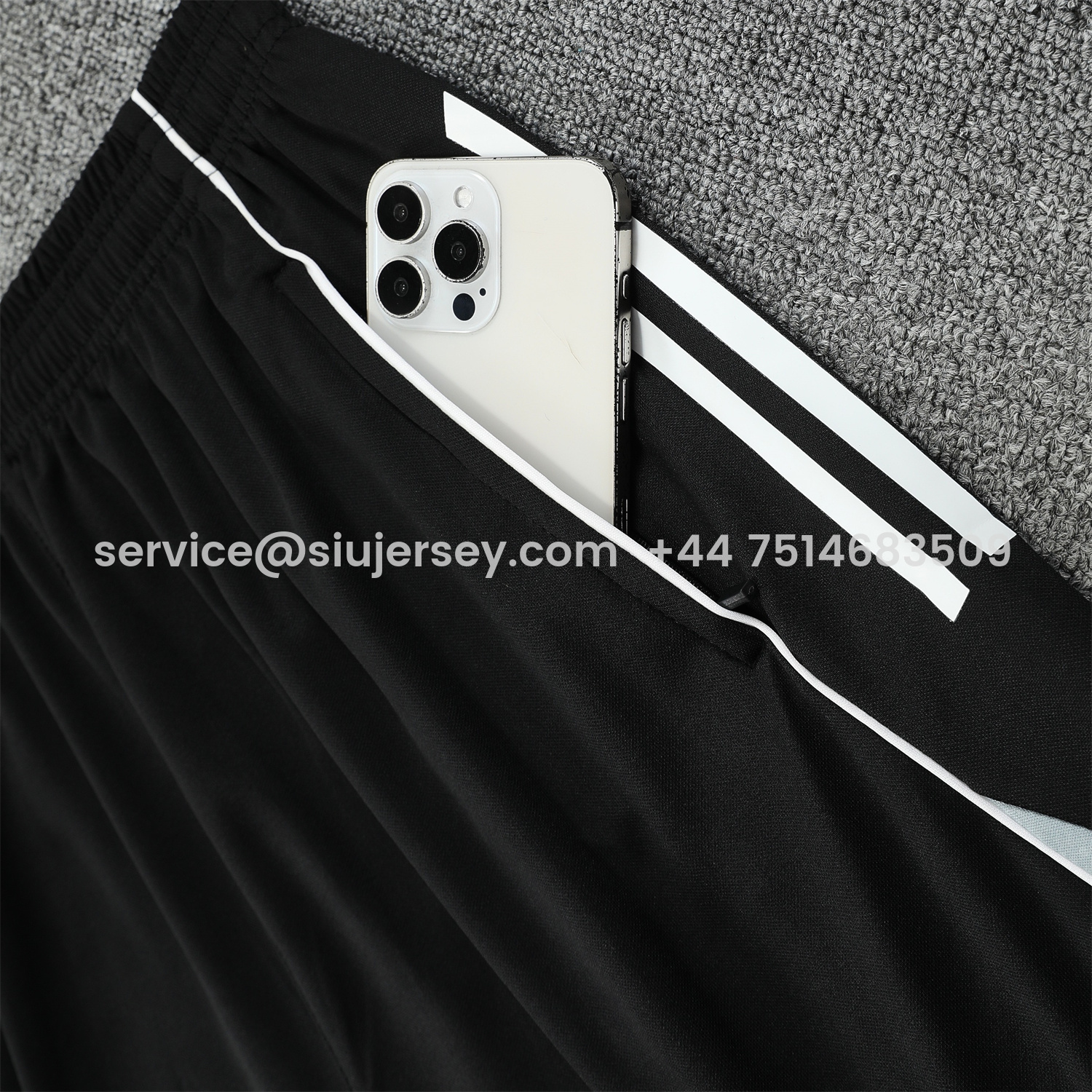 SIUjerseys-Real Madrid 25-26 Vest Training Set - Grey Arrow Pattern Vest & Black Shorts