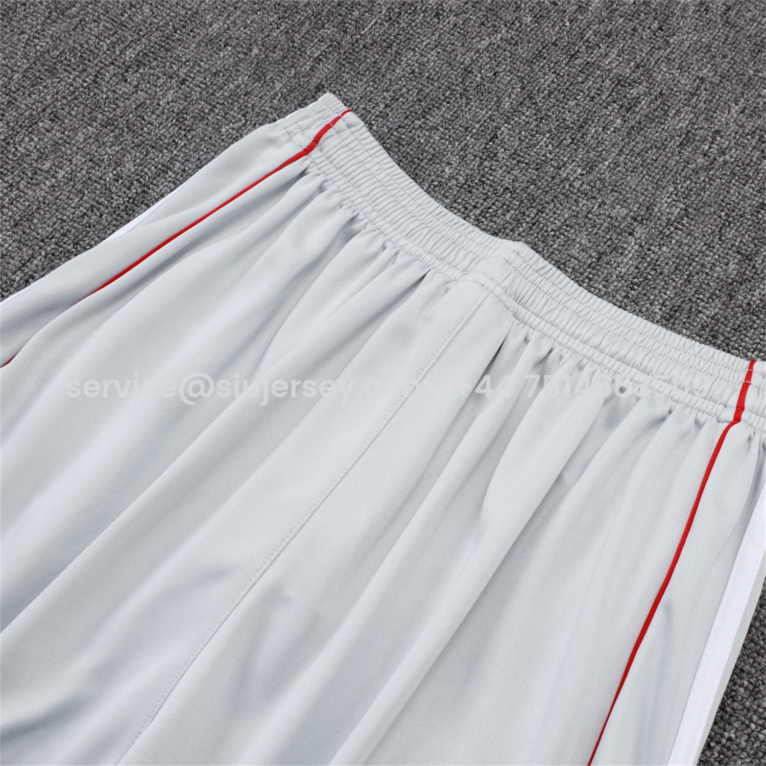 SIUjerseys-Bayern Munich 25-26 Short-Sleeve Training Set - Grey Throwback Top & Shorts