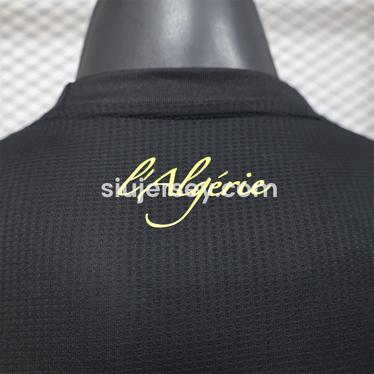 SIUjerseys-Algeria 25-26 Pure Black Jersey with Yellow Line - Player Version