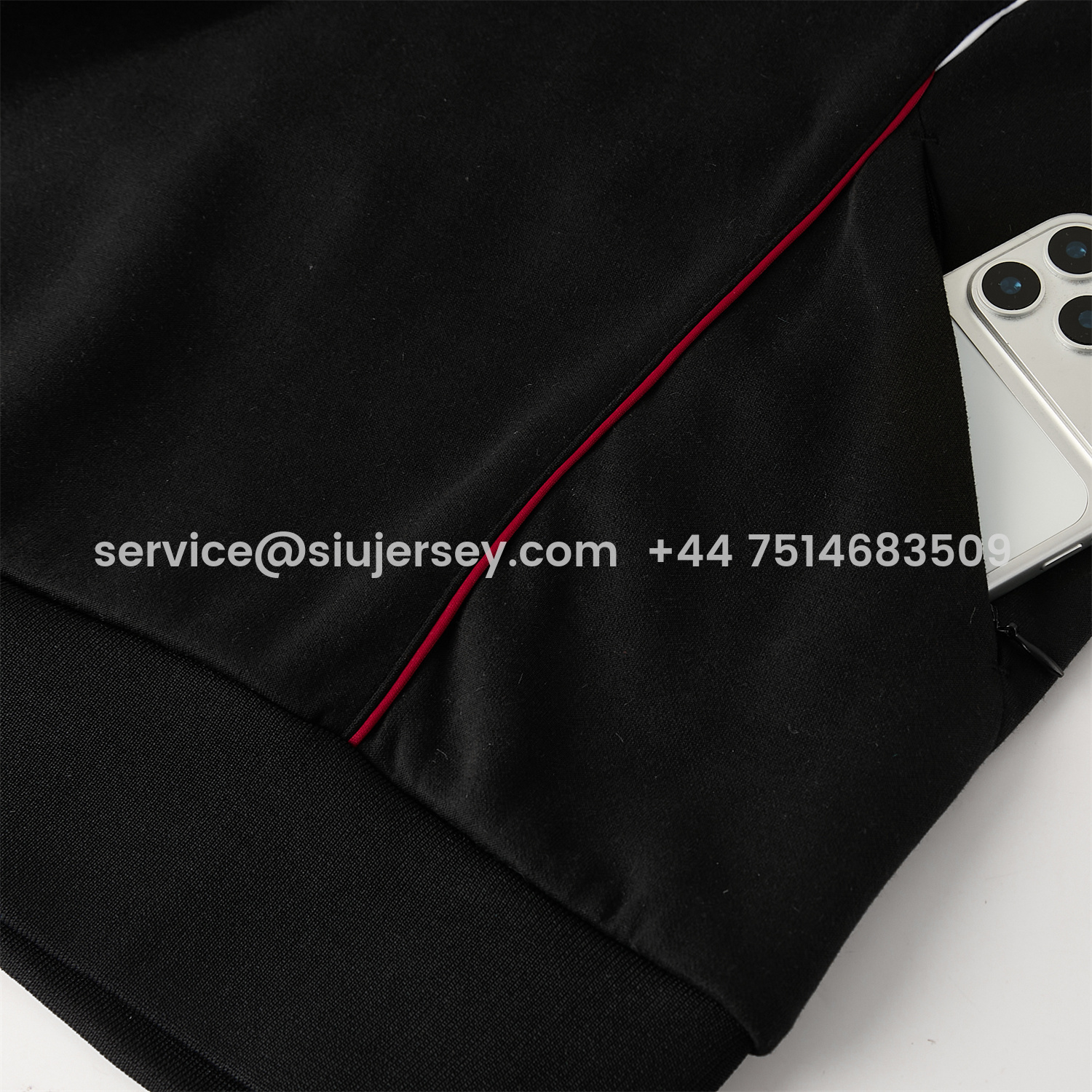 SIUjerseys-Liver.pool 25-26 Hooded Windbreaker Training Set - Black Top & Black Pants