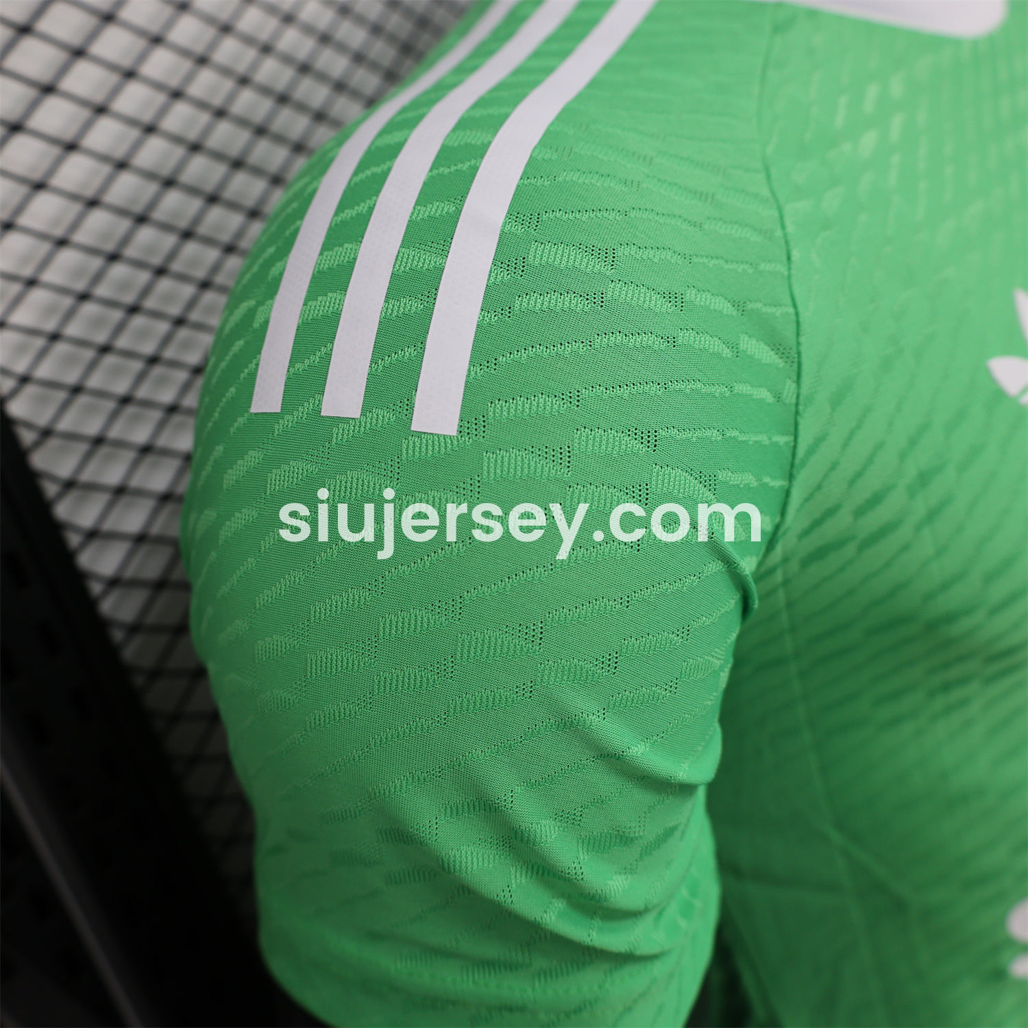 SIUjerseys-Manchester United 25-26 Trefoil Green Goalkeeper Jersey - Player Version