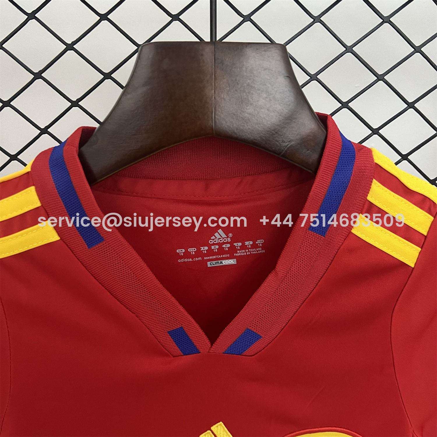 SIUjerseys-Retro Spain 2010 Home Kids Kit