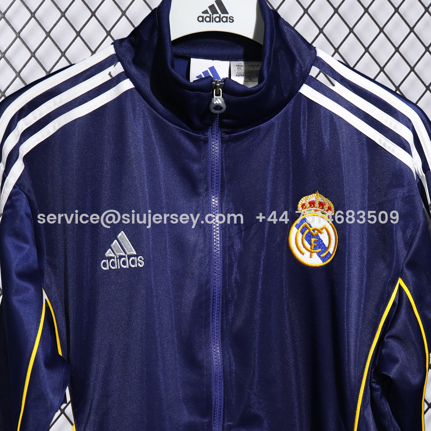 SIUjerseys-Real Madrid 25-26 Pure Color Yellow Lines Training Set - Dark Blue Top and Dark Blue Pants