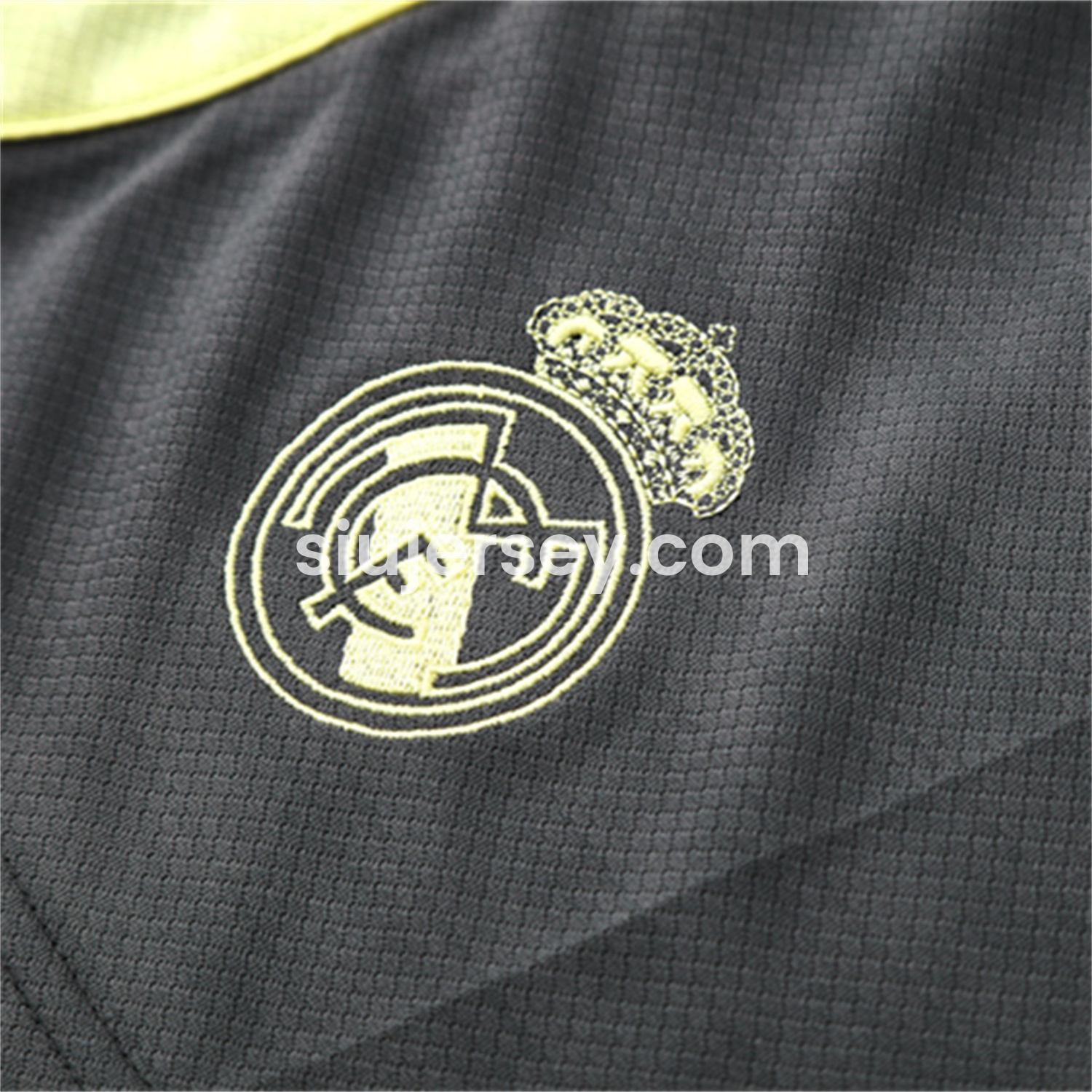 SIUjerseys-Real Madrid 25-26 Kids Short-Sleeve Training Set - Deep Grey Top and Shorts