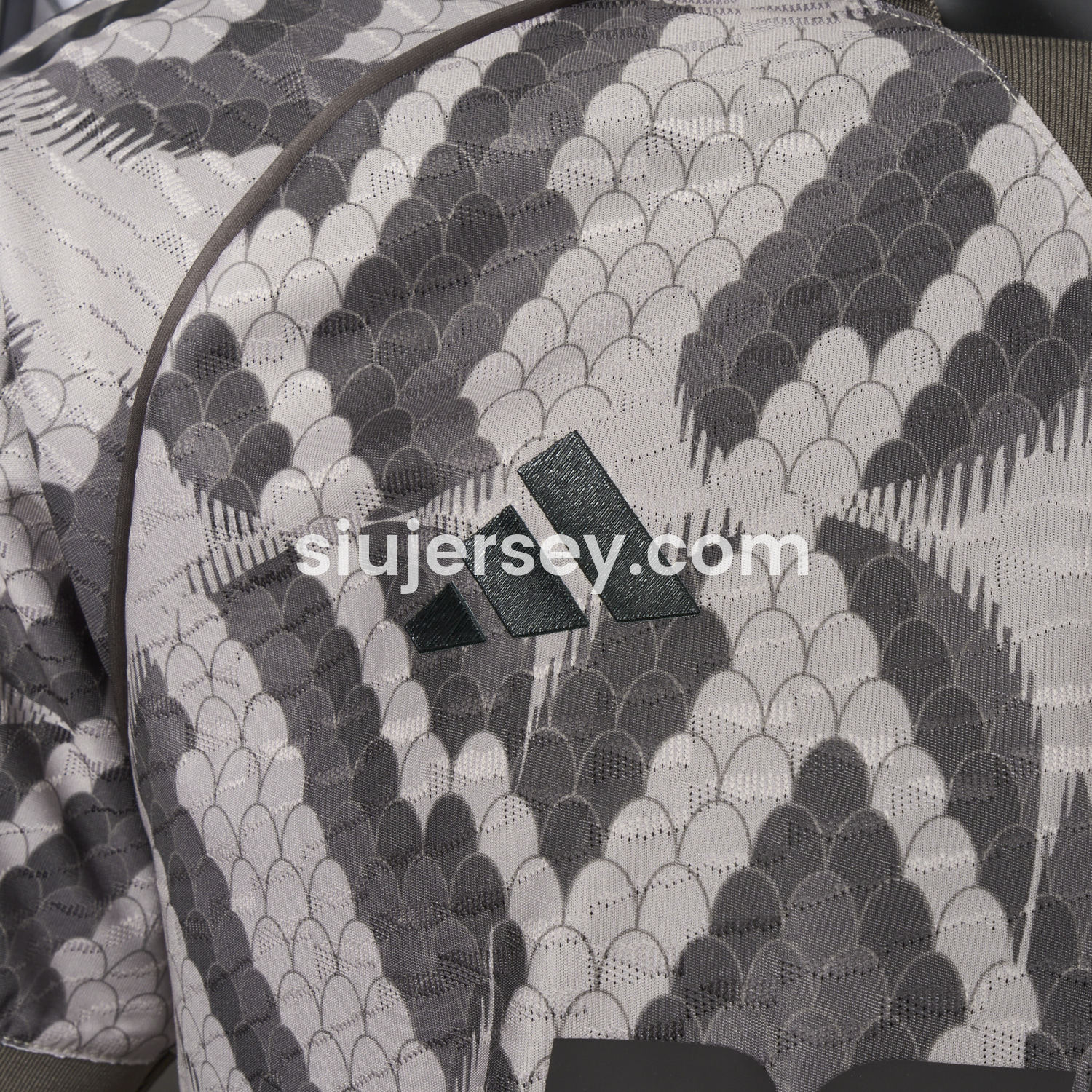 SIUjerseys-Bayern Munich x BSTN 25-26 Brown Special Edition Jersey - Player Version