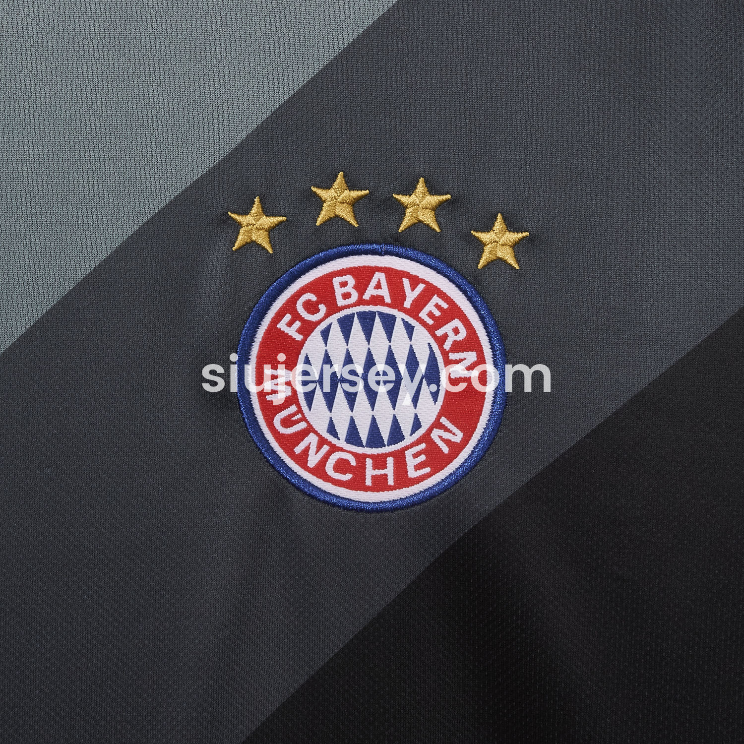 SIUjerseys-Retro Bayern Munich 2016-17 Away Jersey