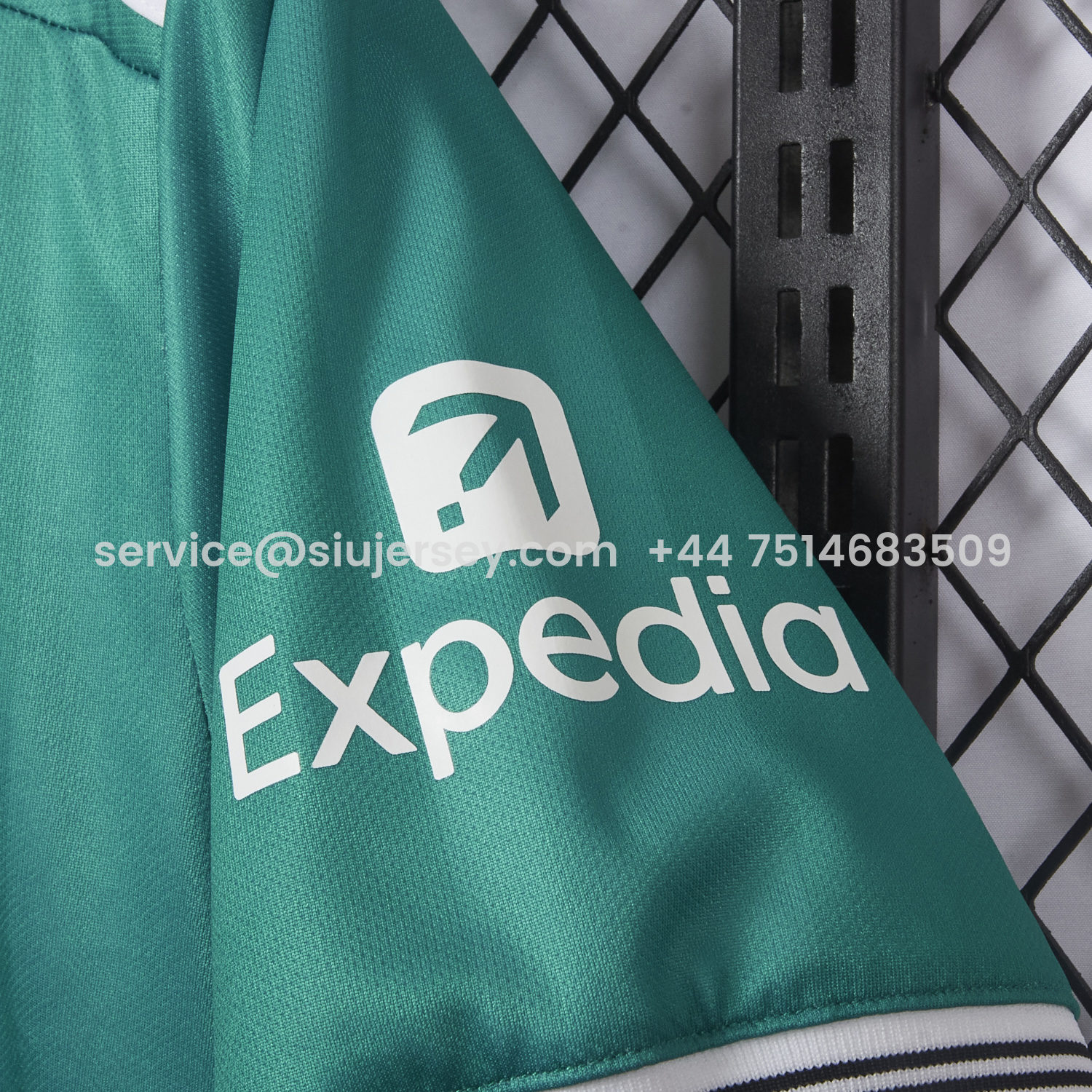 SIUjerseys-Liver.pool 25-26 Tricolor Shirt - Fans Version