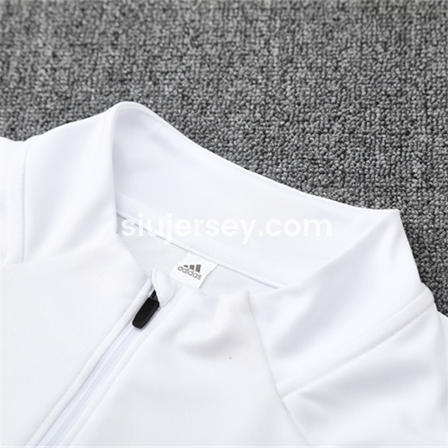 SIUjerseys-Manchester United 25-26 Long Sleeves Training Set - White Top & Black Pants