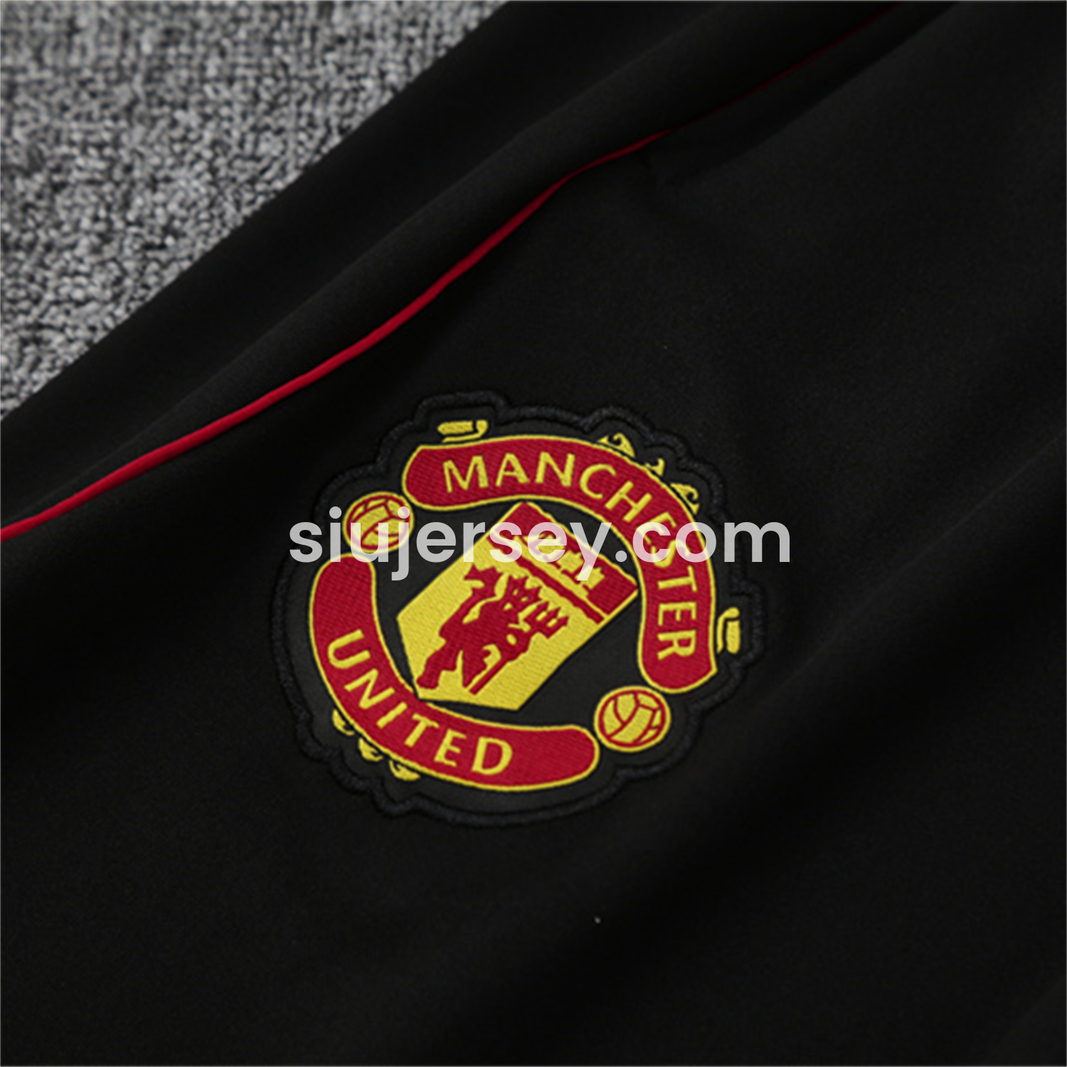 SIUjerseys-Manchester United 25-26 Long Sleeves Training Set - Red Top & Black Pants