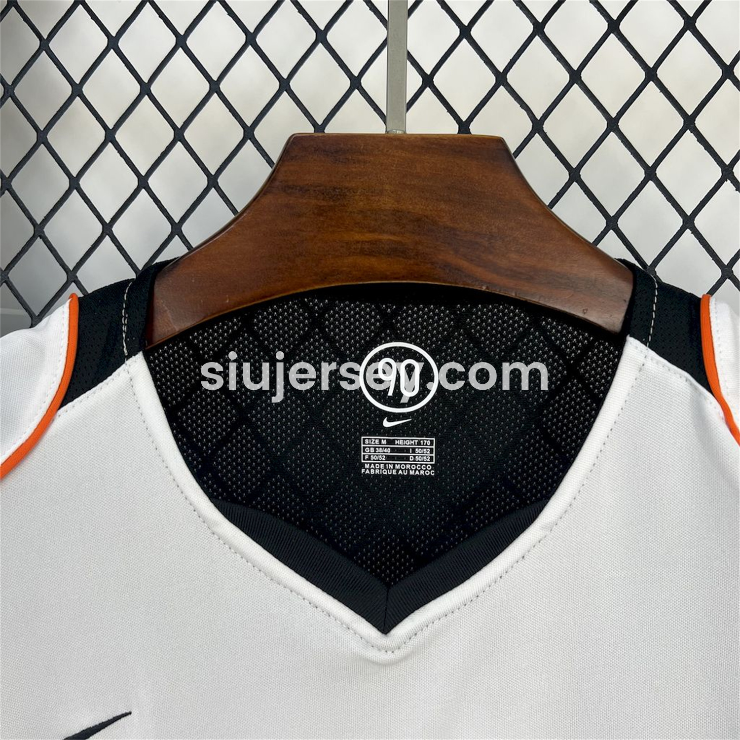 SIUjerseys-Retro Valencia 2004-05 Home Jersey