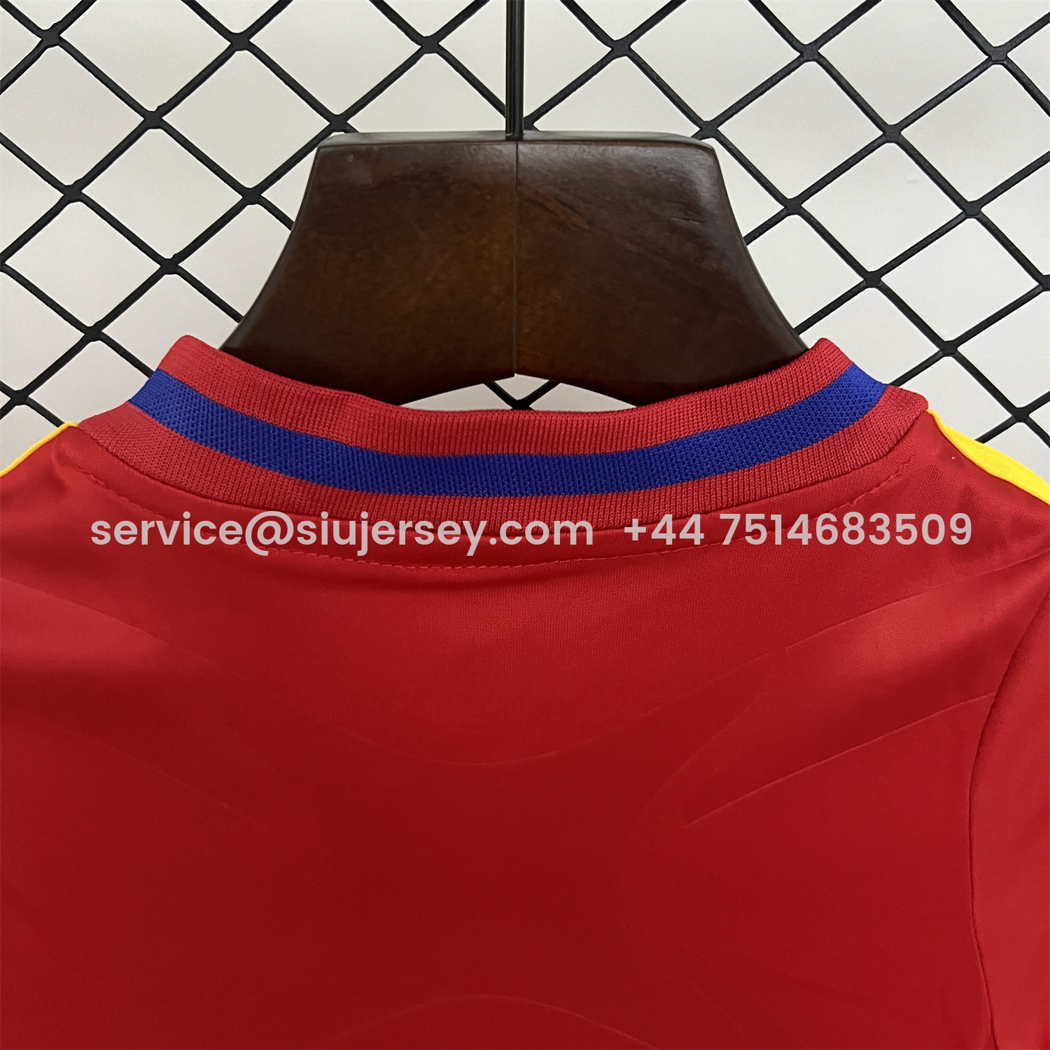 SIUjerseys-Retro Spain 2010 Home Kids Kit