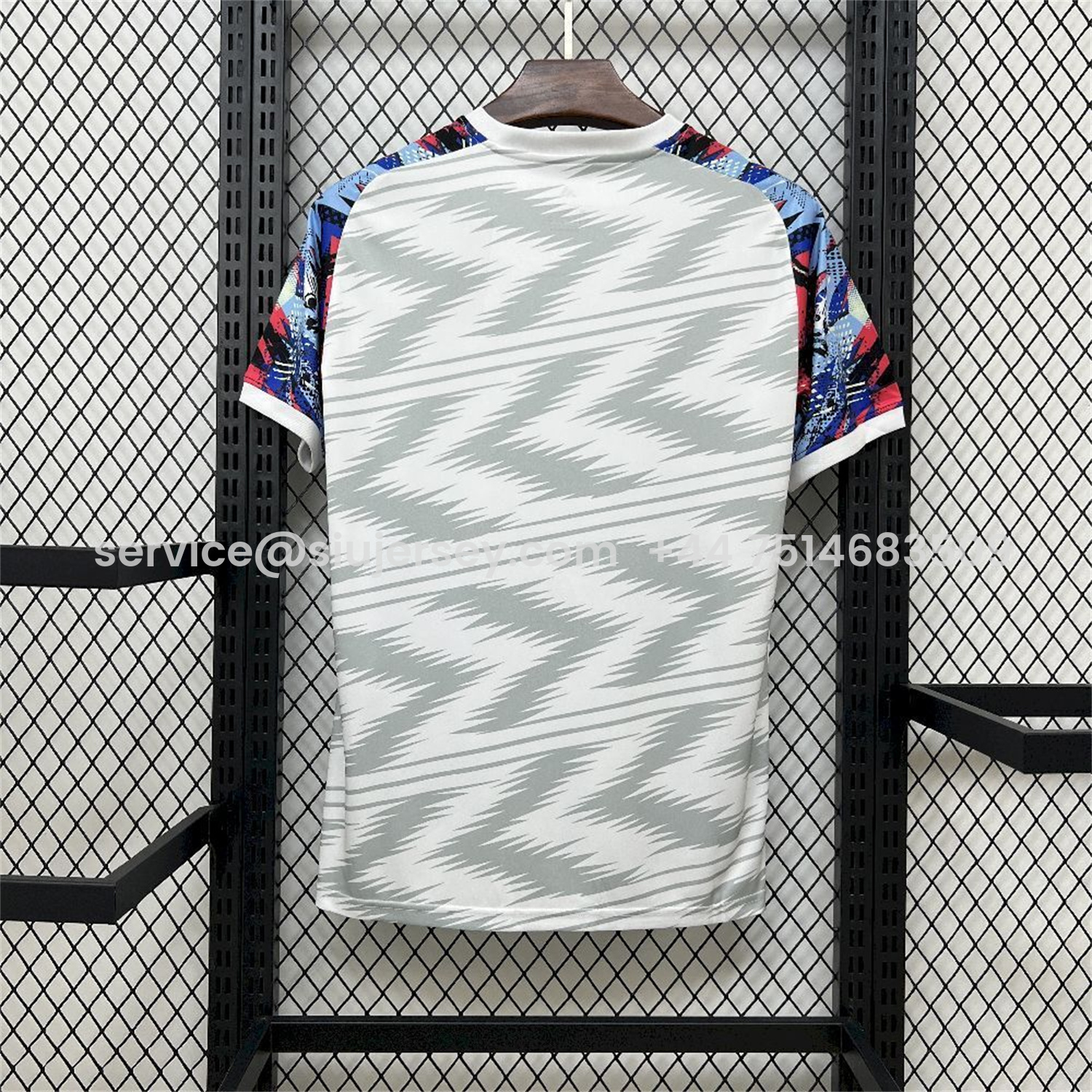 SIUjerseys-Real Madrid 25-26 Grey And White Pre-Match Training Jersey - Fans Version