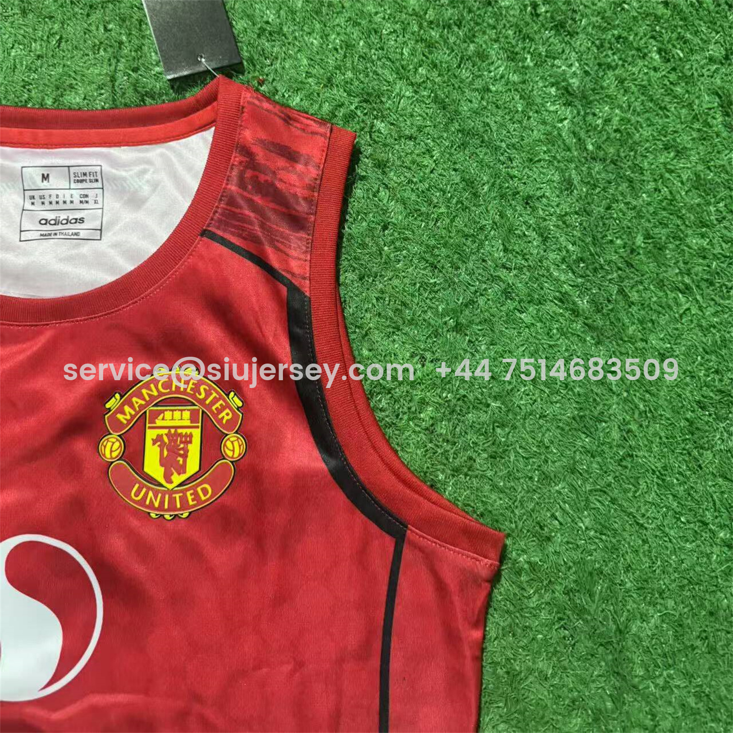 SIUjerseys-Women's Manchester United 25-26 Home Yoga Vest