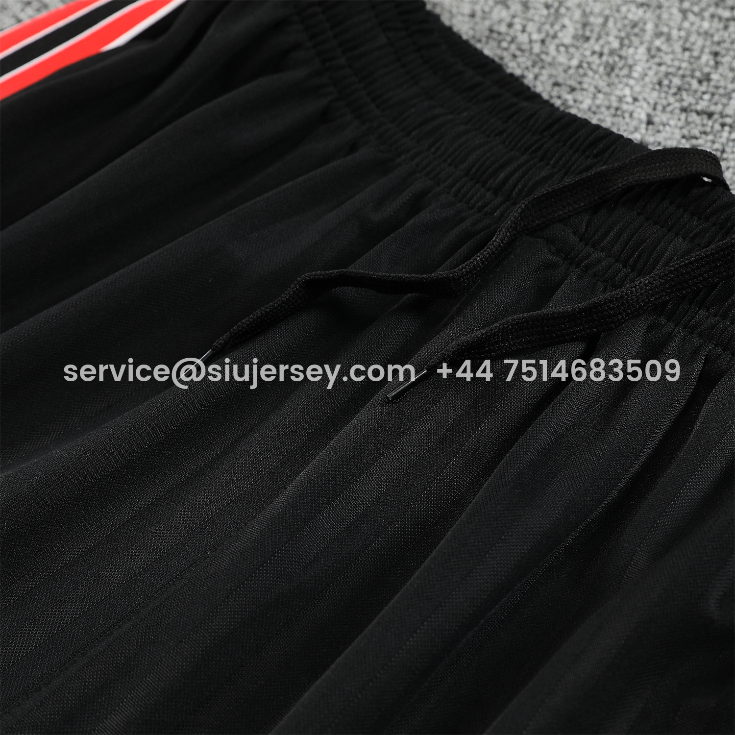 SIUjerseys-Manchester United 25-26 Short-Sleeve Training Set - Red Lines Black Top & Black Shorts