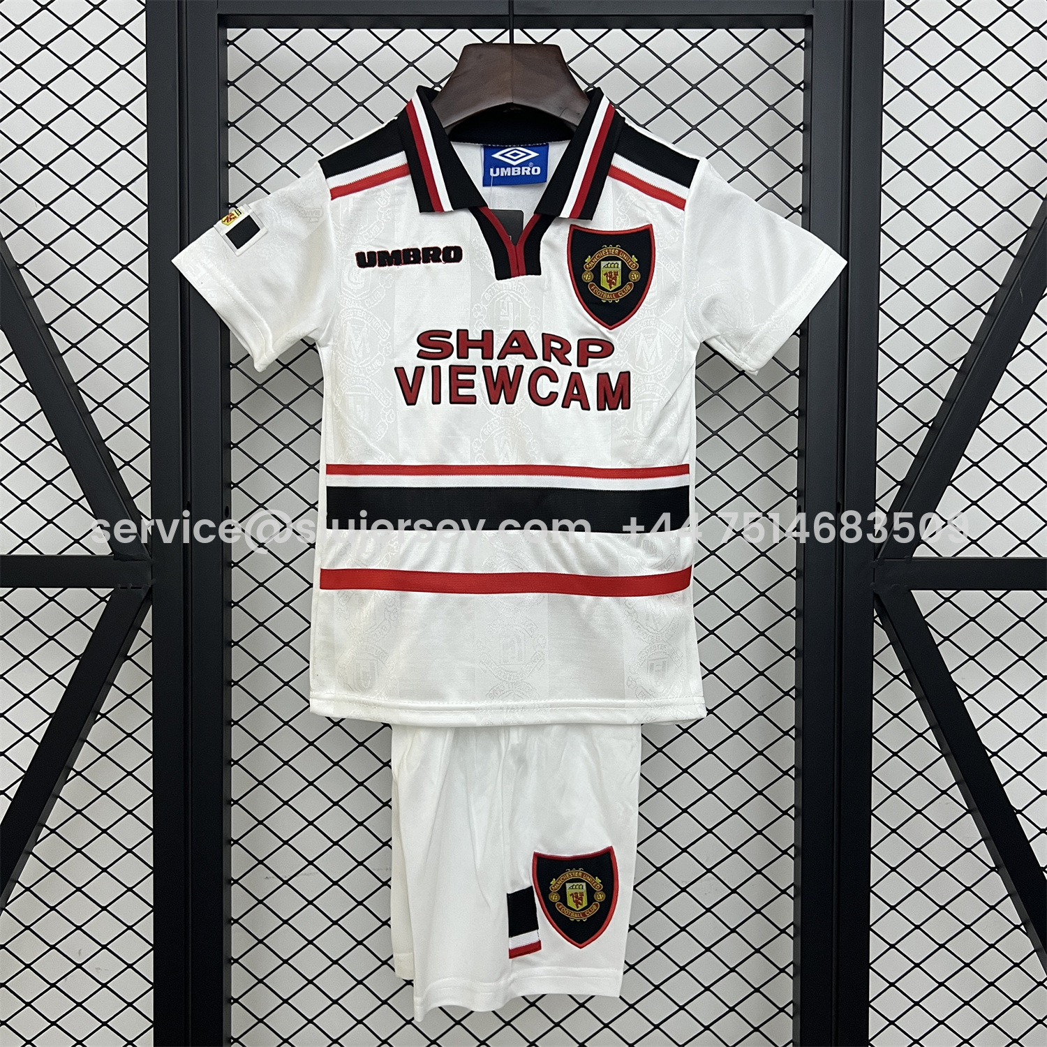 SIUjerseys-Retro Manchester United 1997-98 Away Kids Kit