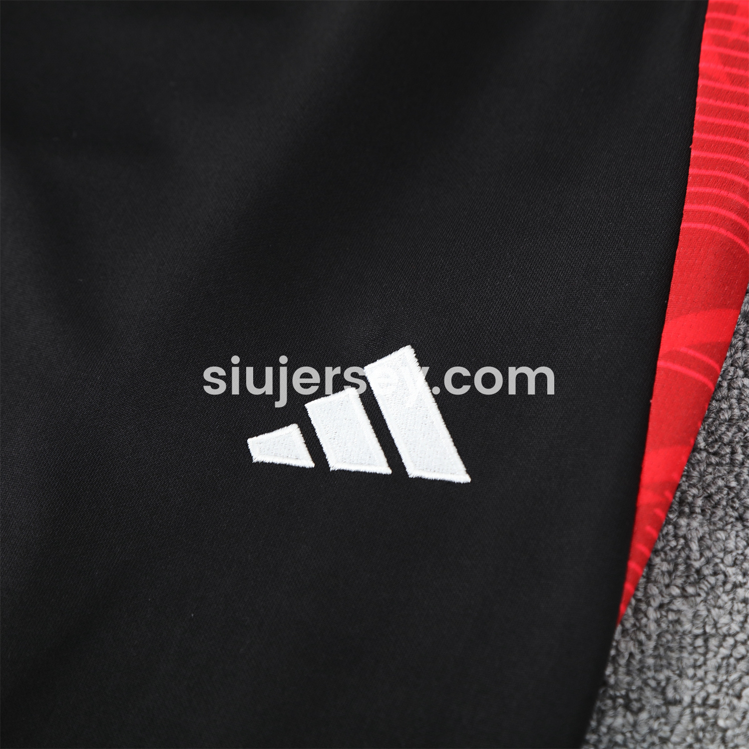 SIUjerseys-Manchester United 24-25 Pre-Match Traning Hoodie Set - Black Top and Pants