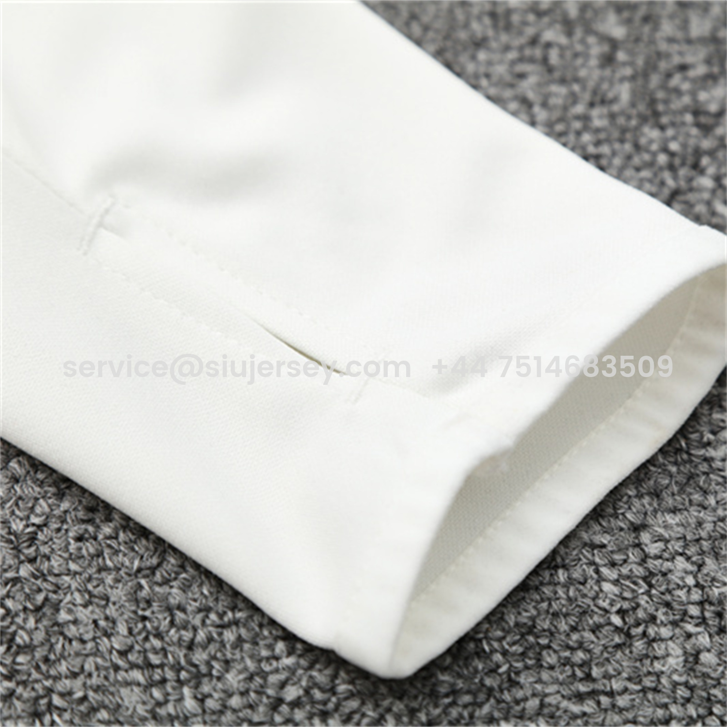 SIUjerseys-Liver.pool 25-26 Kids Long Sleeve Training Set - White Top & Black Pants