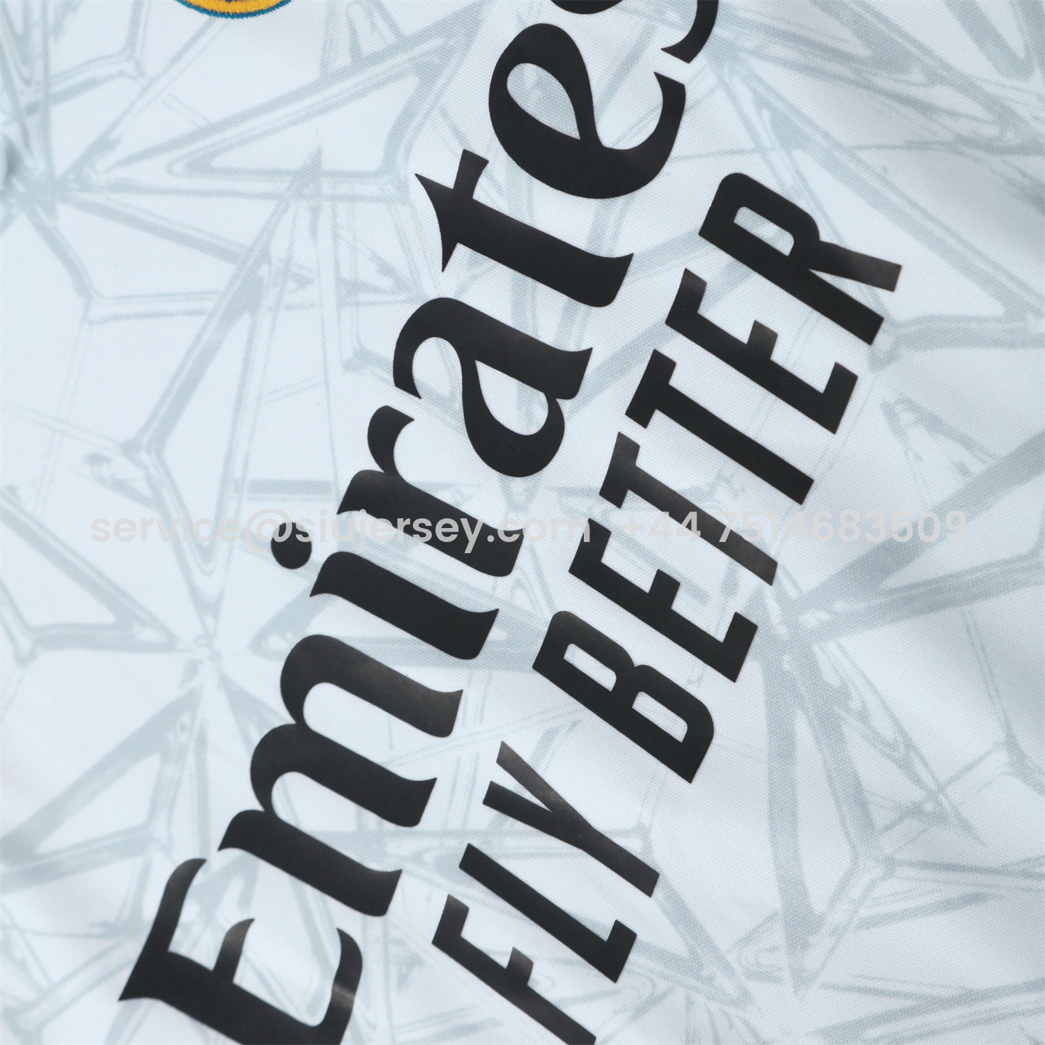 SIUjerseys-Real Madrid 25-26 Traning Hoodie Set - Triangular Spots White Hoodie With Black Pants