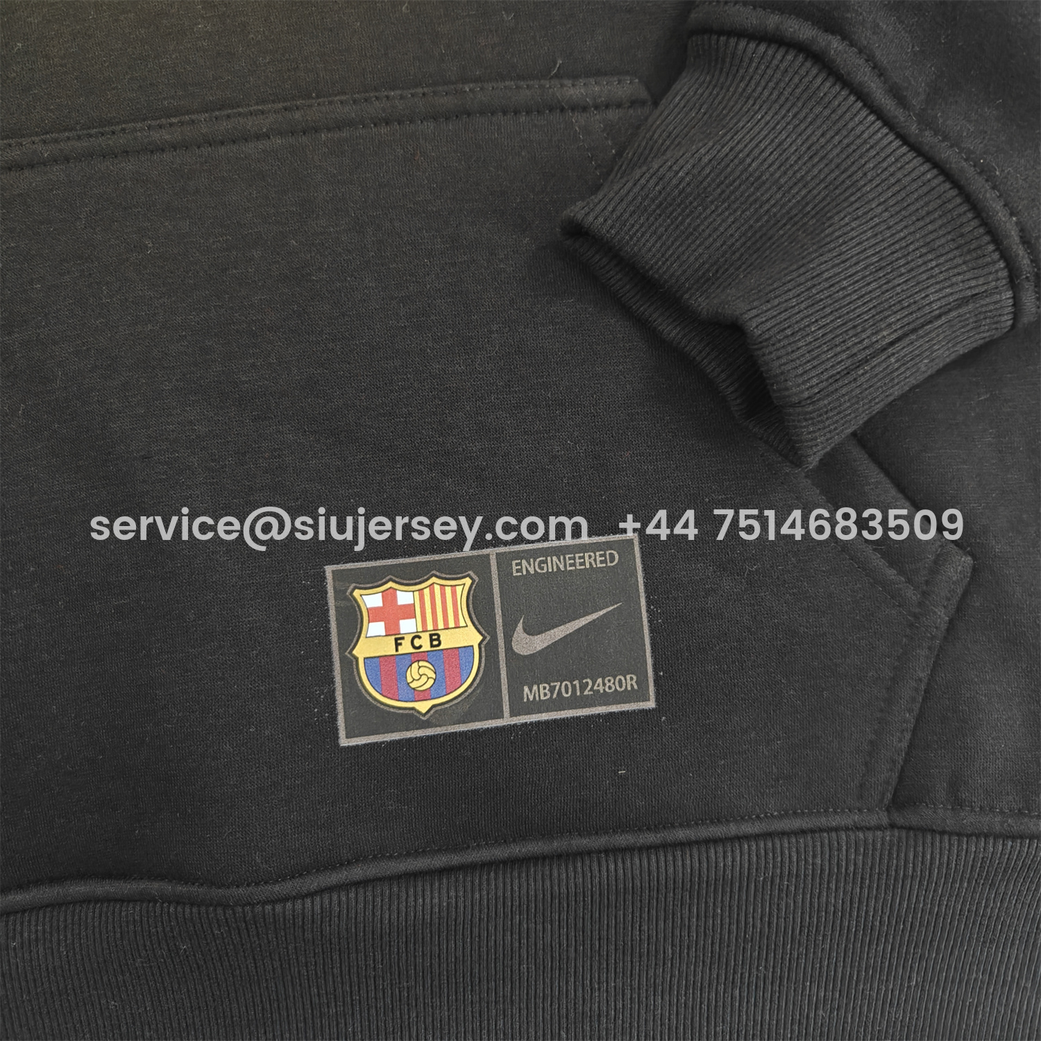 SIUjerseys-Barcelona 25-26 Big Logo Unisex Pullover Hoodie