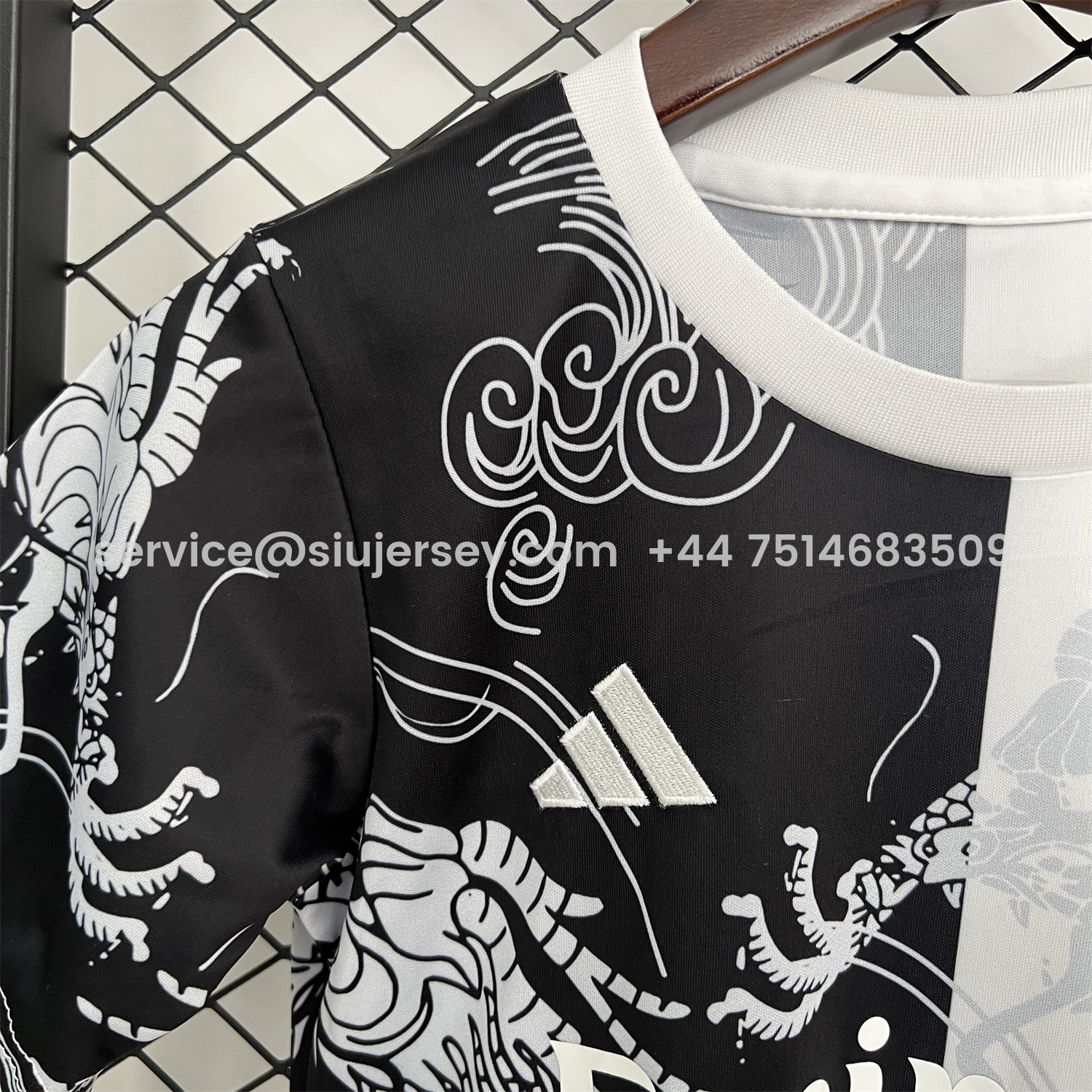 SIUjerseys-Real Madrid 25-26 Dragon White And Black Special Kids Kit