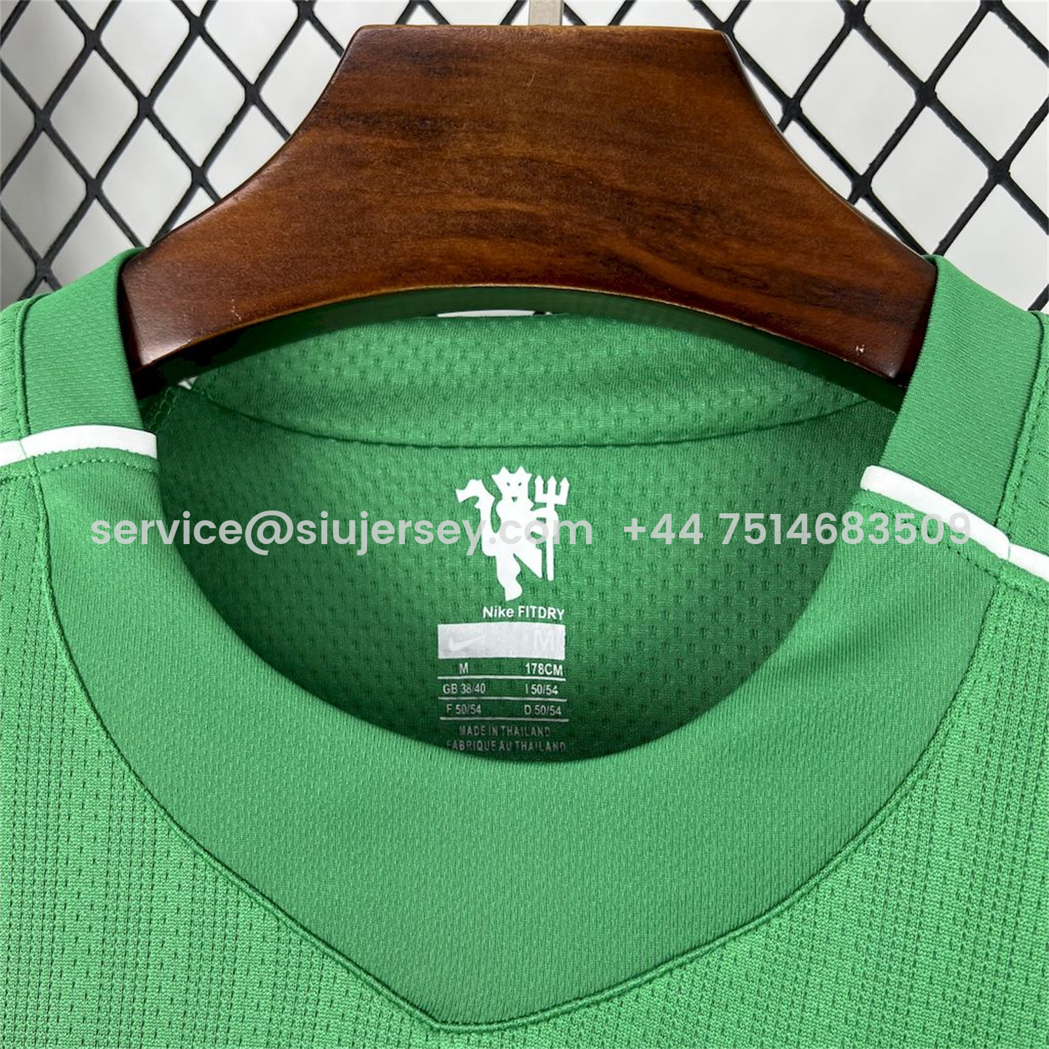 SIUjerseys-Retro Manchester United 2007-08 Green Goalkeeper Long Sleeves Jersey