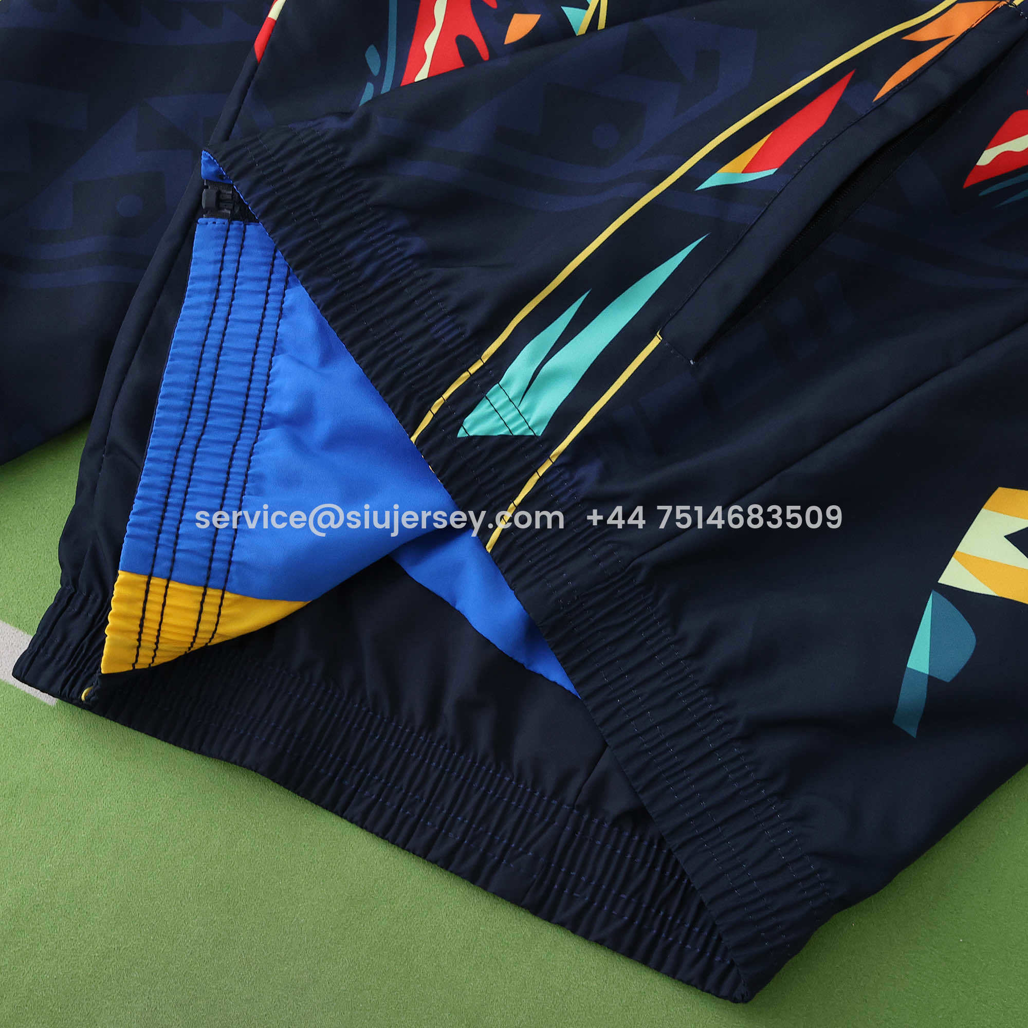 SIUjerseys-Club América 25-26 Throwback Double Sided Reversible Windbreaker - Blue & Black