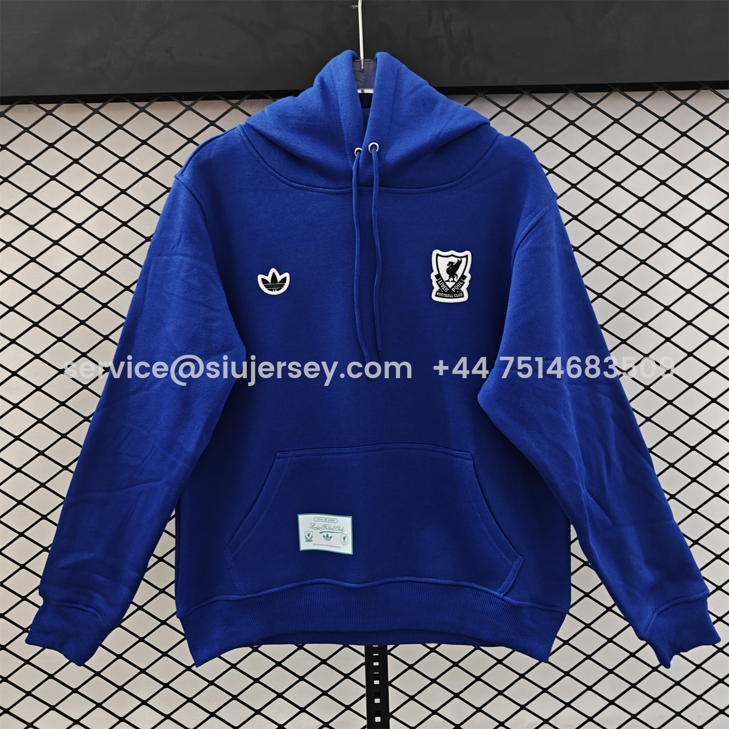 SIUjerseys-Liver.pool 25-26 Originals Terrace Icon White Team Logo Unisex Pullover Hoodie