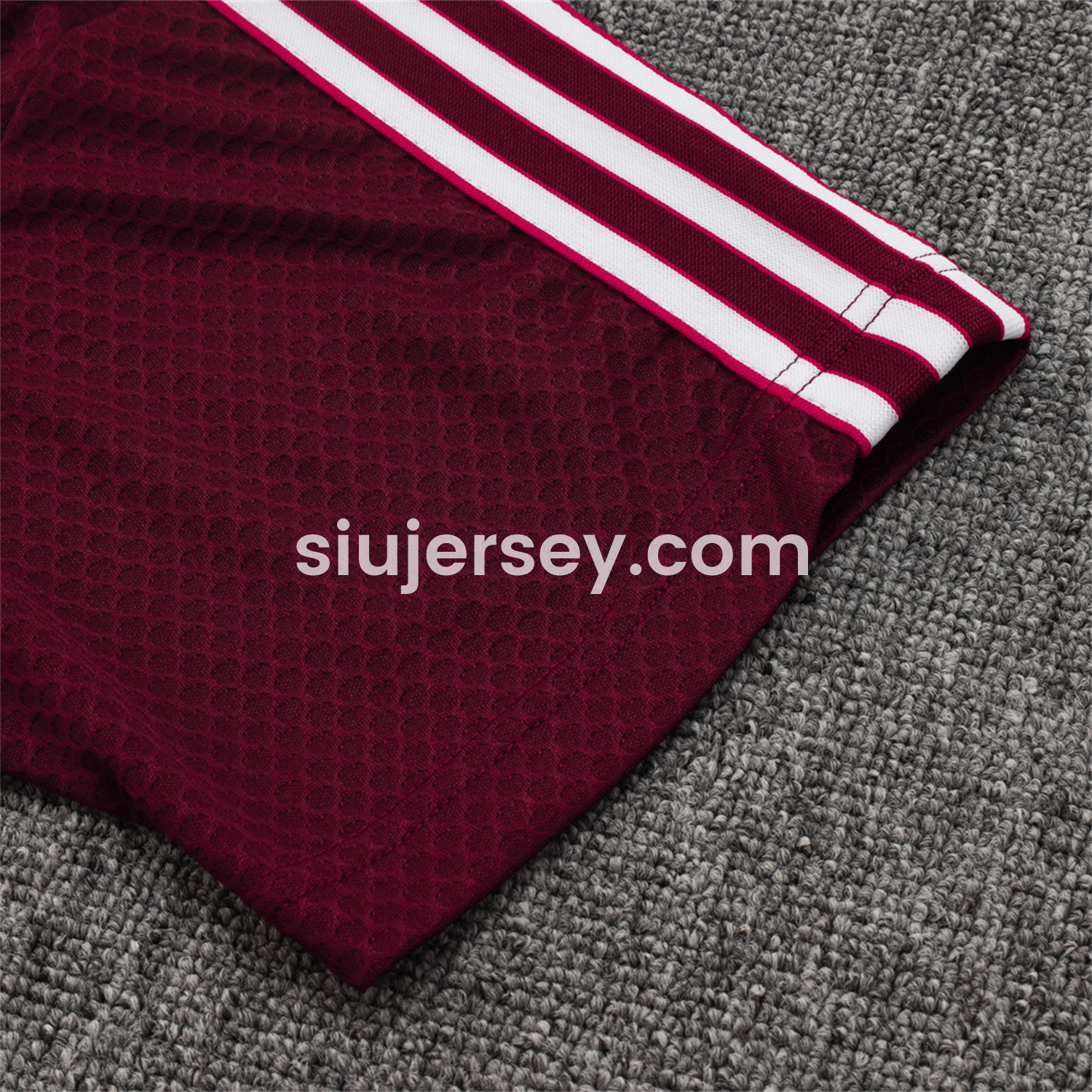 SIUjerseys-Bayern Munich 25-26 POLO Short-Sleeve Training Set - Deep Red Top and Pants