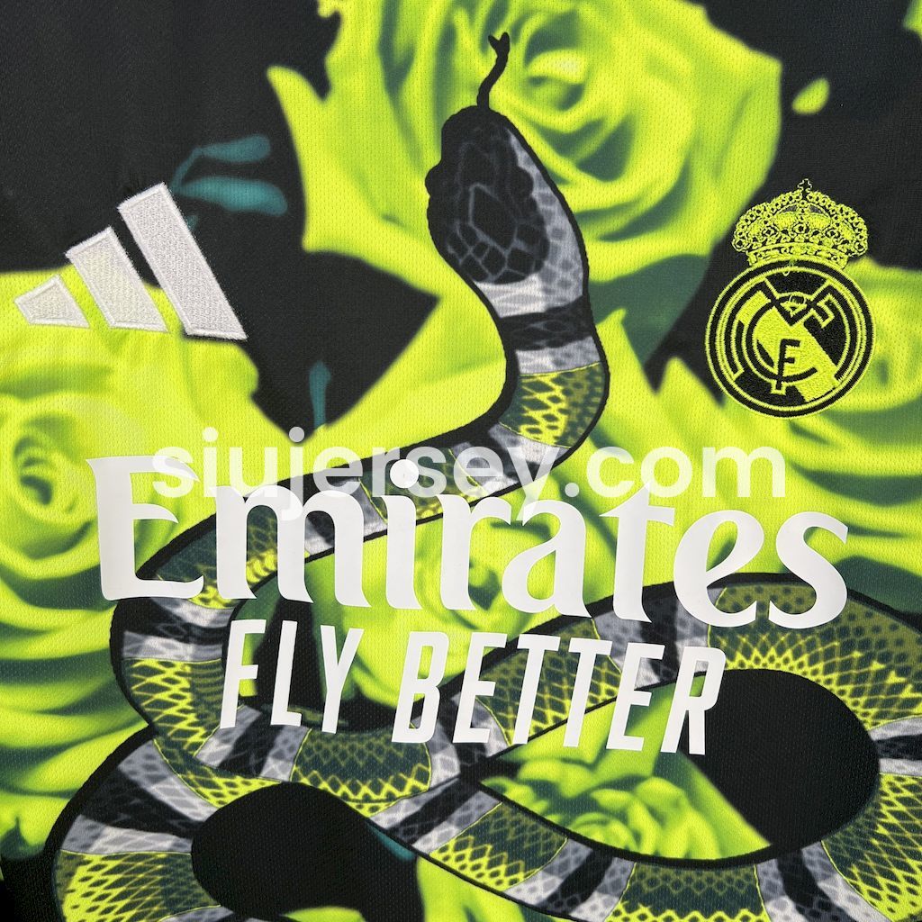 SIUjerseys-Real Madrid 25-26 Snake and Green Flowers Black Jersey - Fans Version