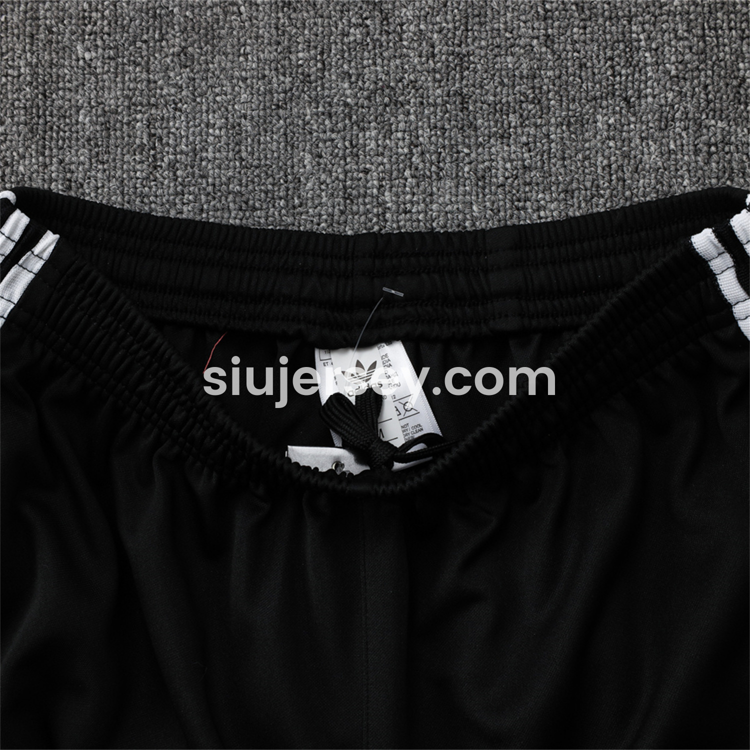 SIUjerseys-Manchester United 24-25 Throwback Jacket Training Tracksuit - Date Red Jackets & Black Pants