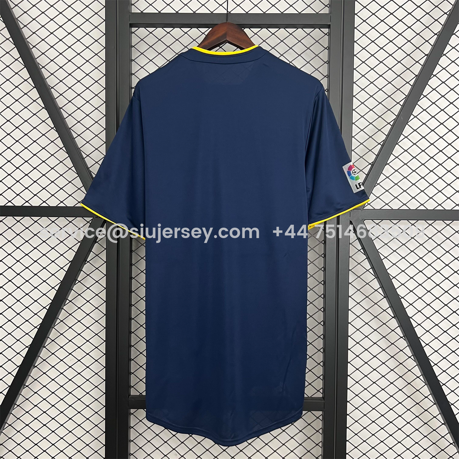 SIUjerseys-Retro Atletico Madrid 2002-03 Away Jersey