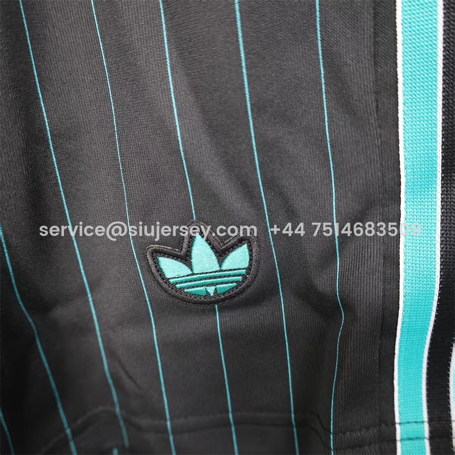 SIUjerseys-Liver.pool 25-26 Trefoil Black Travel Shorts - Player Version