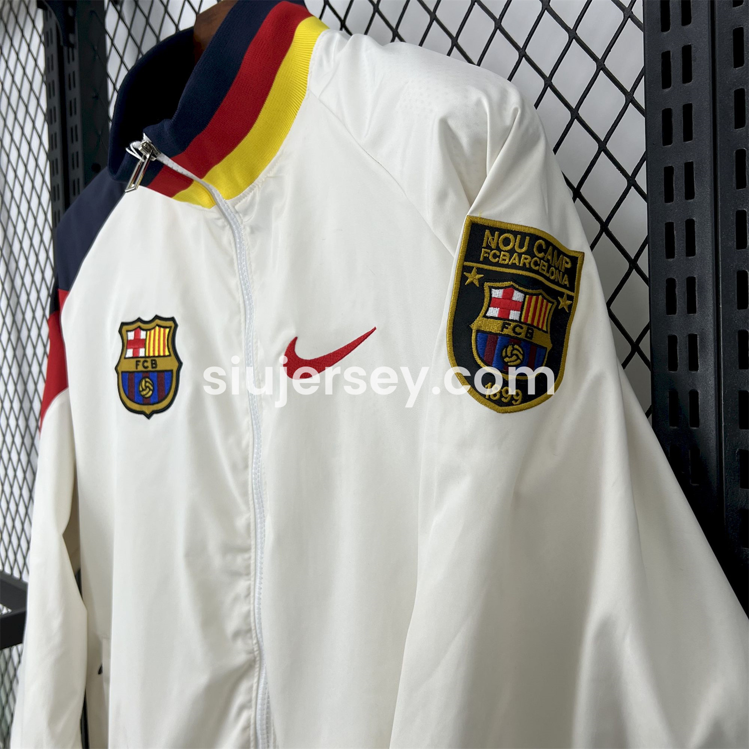 SIUjerseys-Retro Barcelona 1994-95 Player Windbreaker - White