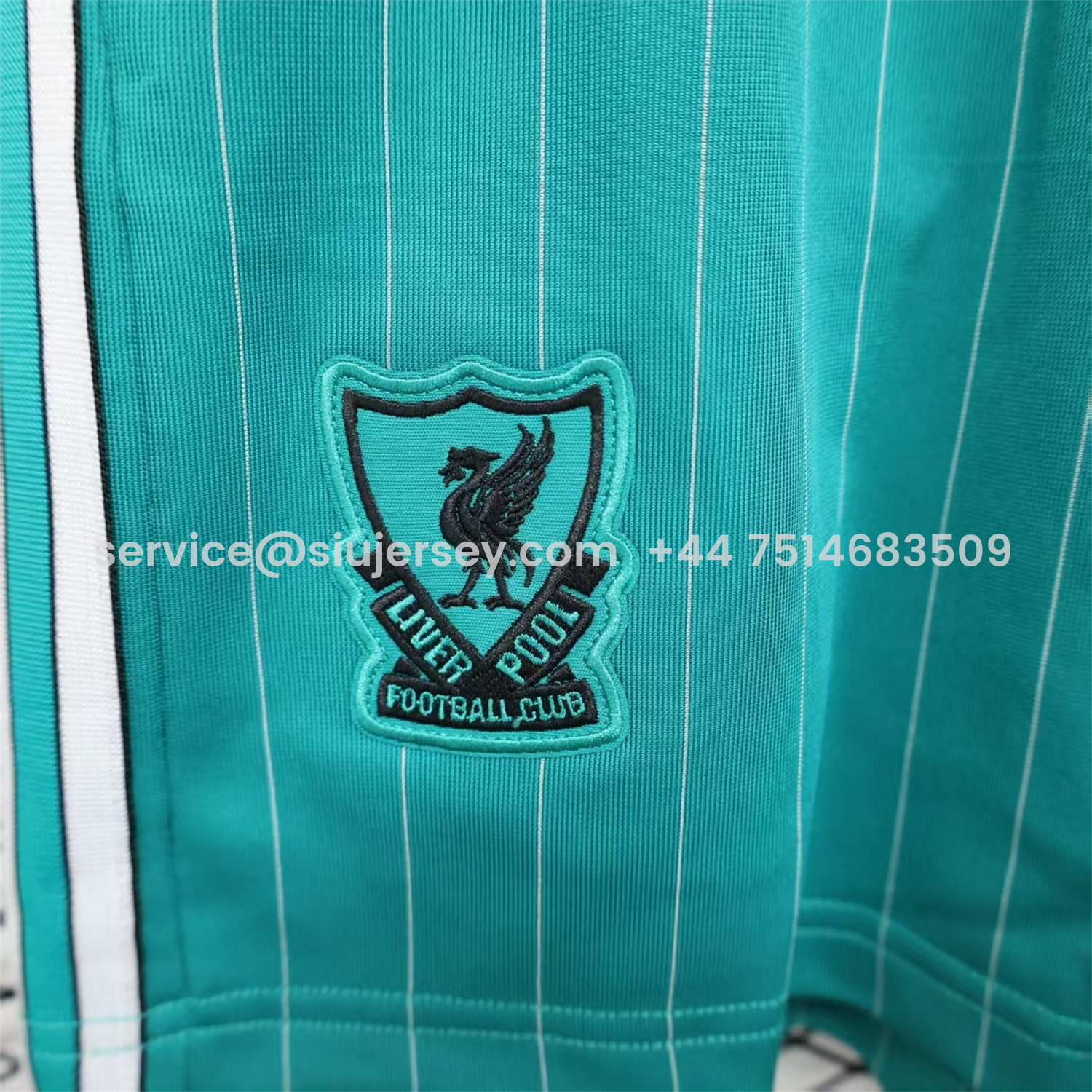 SIUjerseys-Liver.pool 25-26 Trefoil Cyan Travel Shorts - Player Version