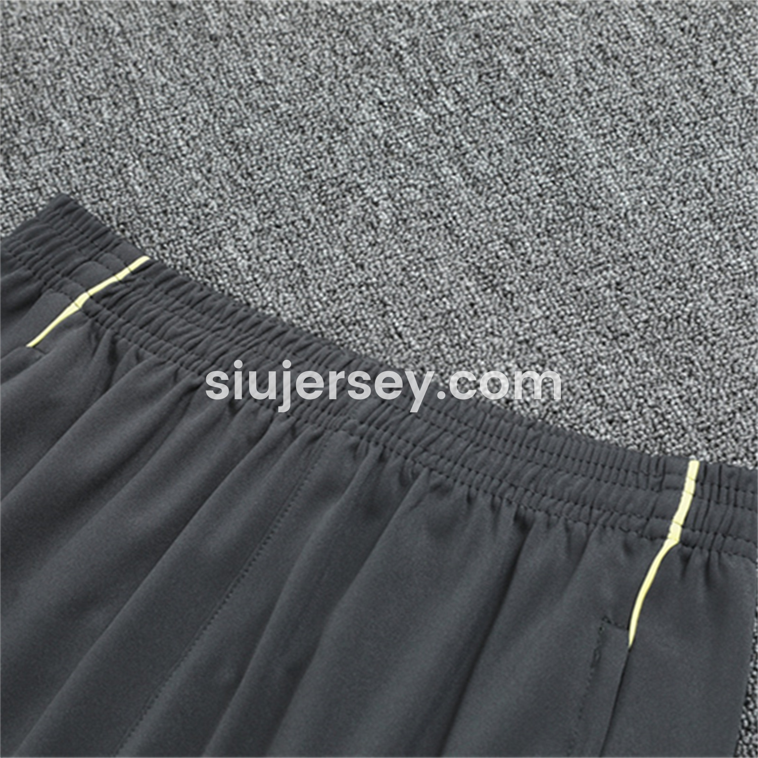 SIUjerseys-Real Madrid 25-26 Kid Long Sleeves Training Set - Yellow Top & Gray Pants