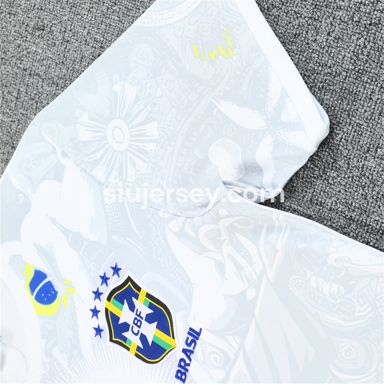SIUjerseys-Brazil 25-26 White Jesus Statue Short-Sleeve Training Set - White Top & Black Shorts