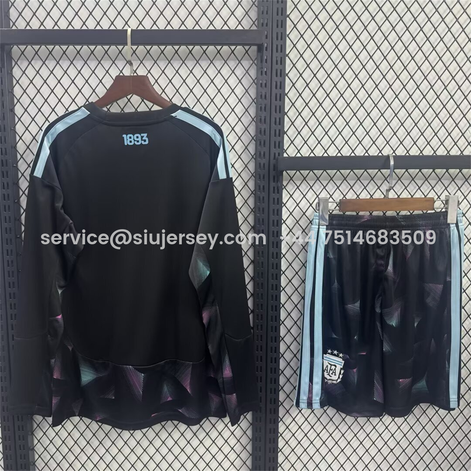 SIUjerseys-Argentina 2026 Goalkeeper Black Long Sleeves Kids Kit