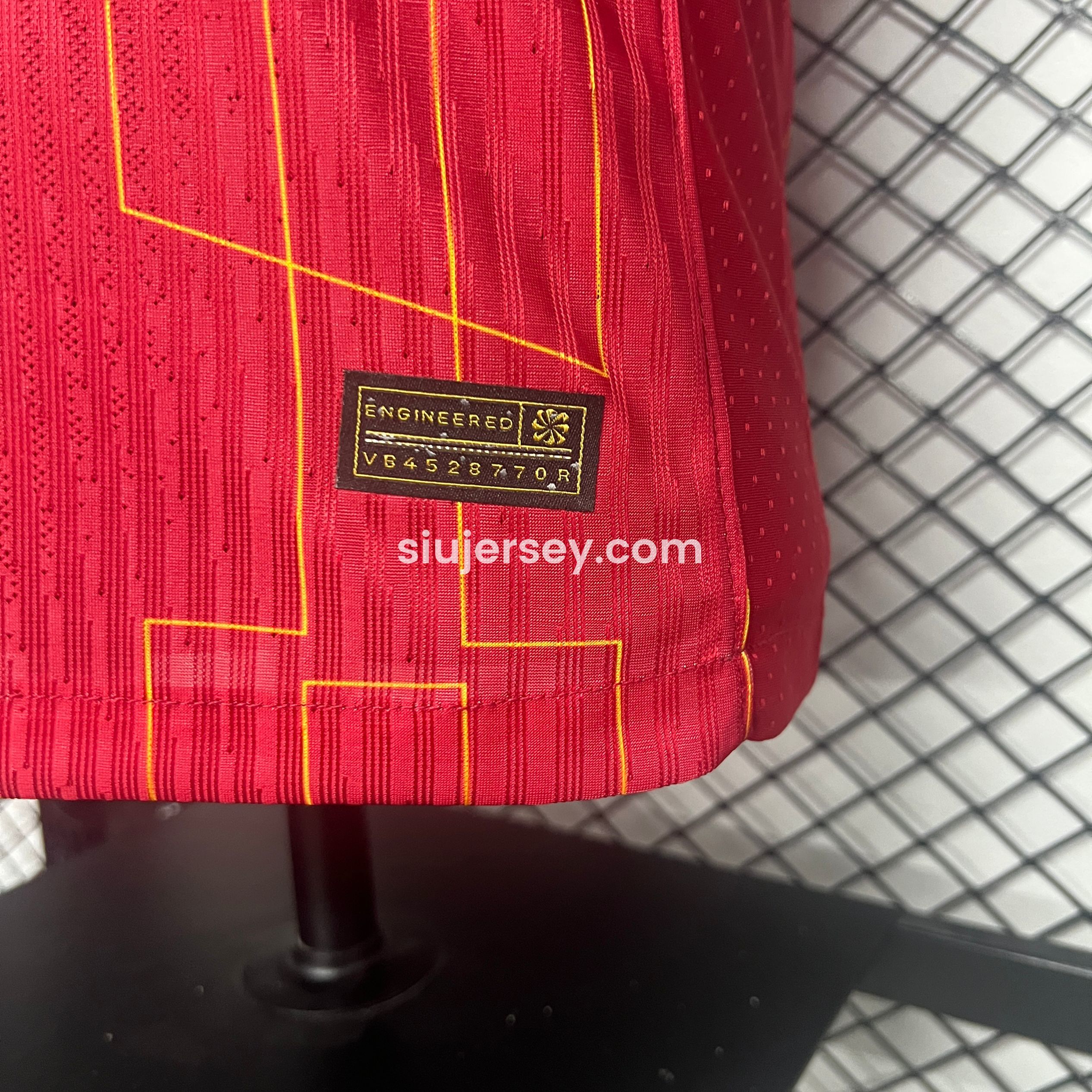 SIUjerseys-Liver.pool 24-25 Home Jersey with Golden Champions Patch - Player Version